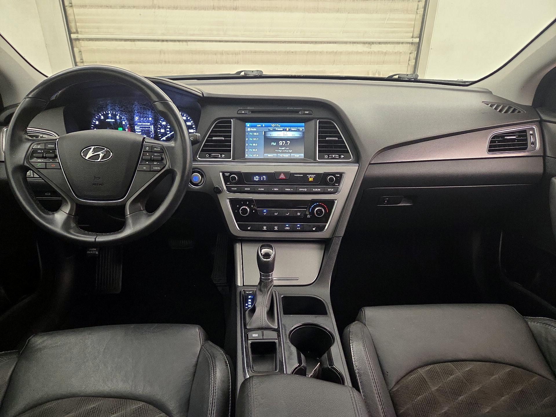 Thumbnail: 2017 Hyundai Sonata - 9