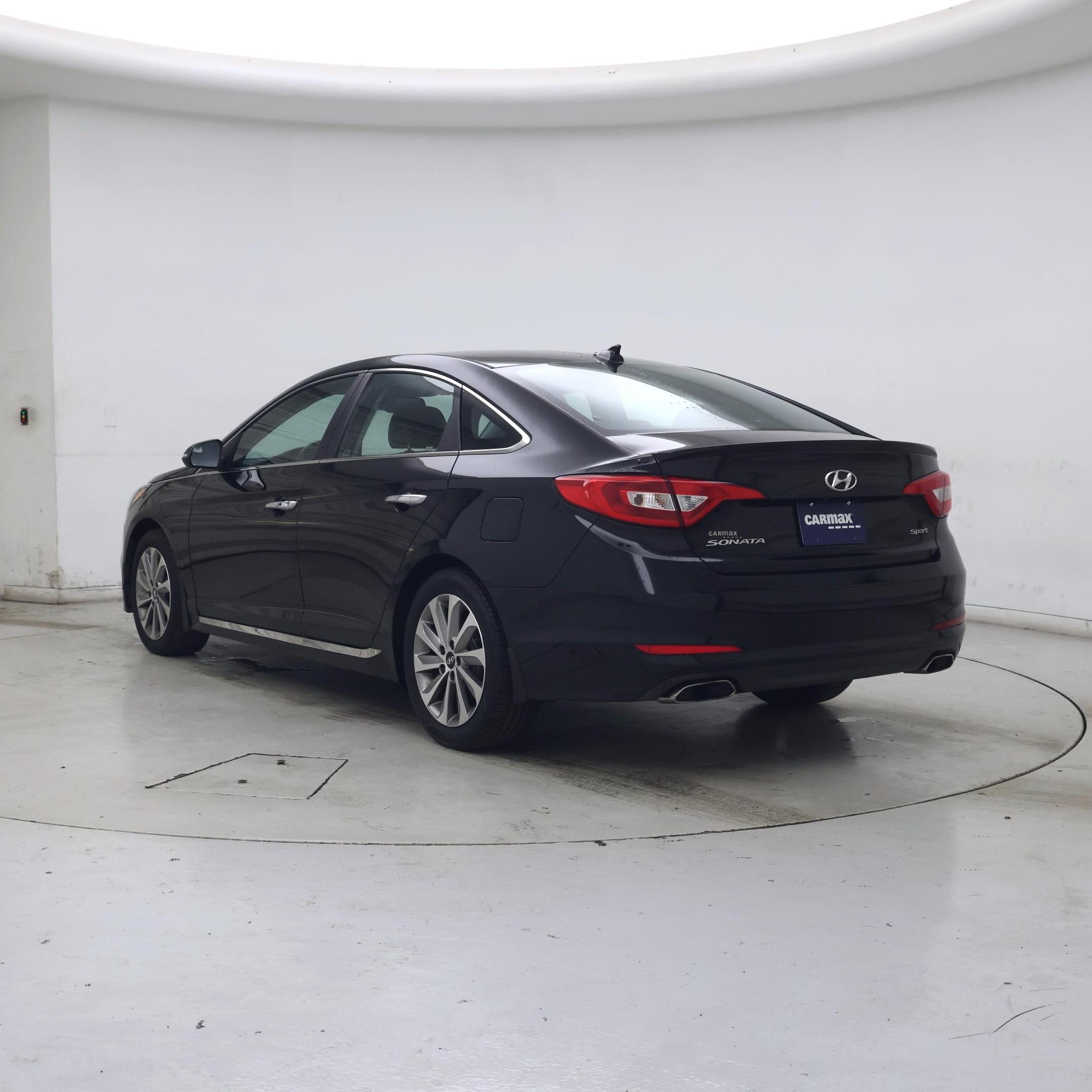 Thumbnail: 2017 Hyundai Sonata - 2