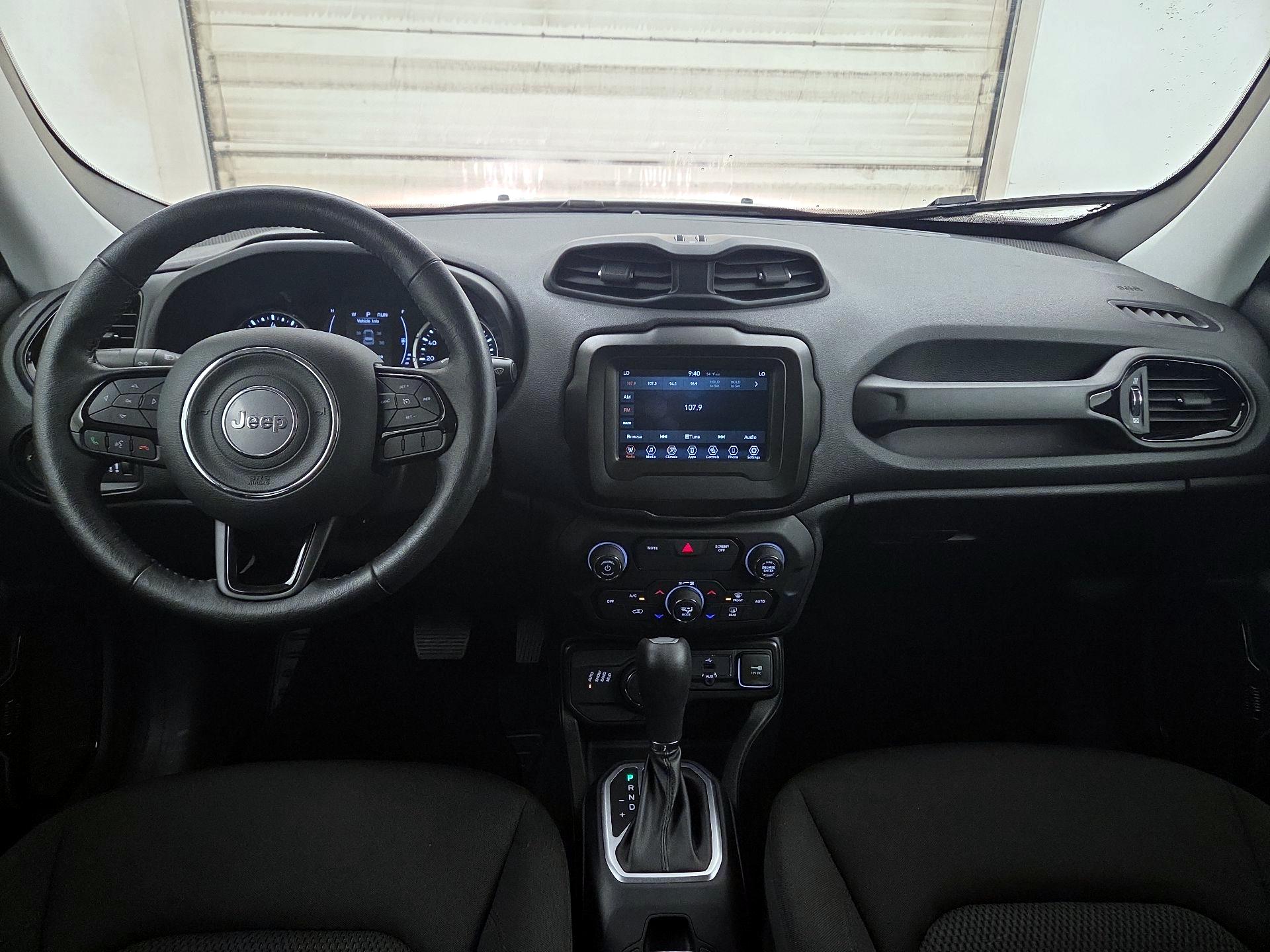 Thumbnail: 2020 Jeep Renegade - 9