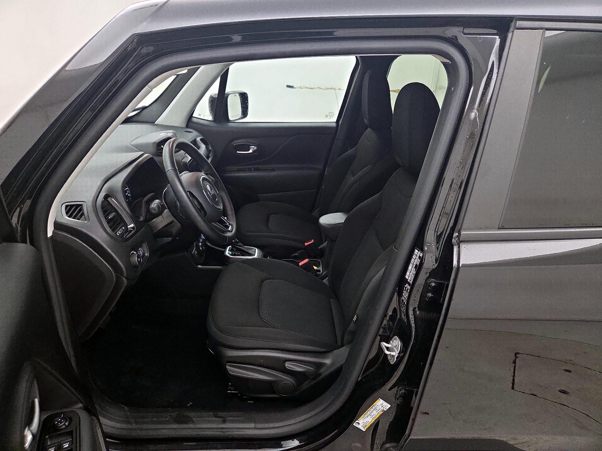 Thumbnail: 2020 Jeep Renegade - 11