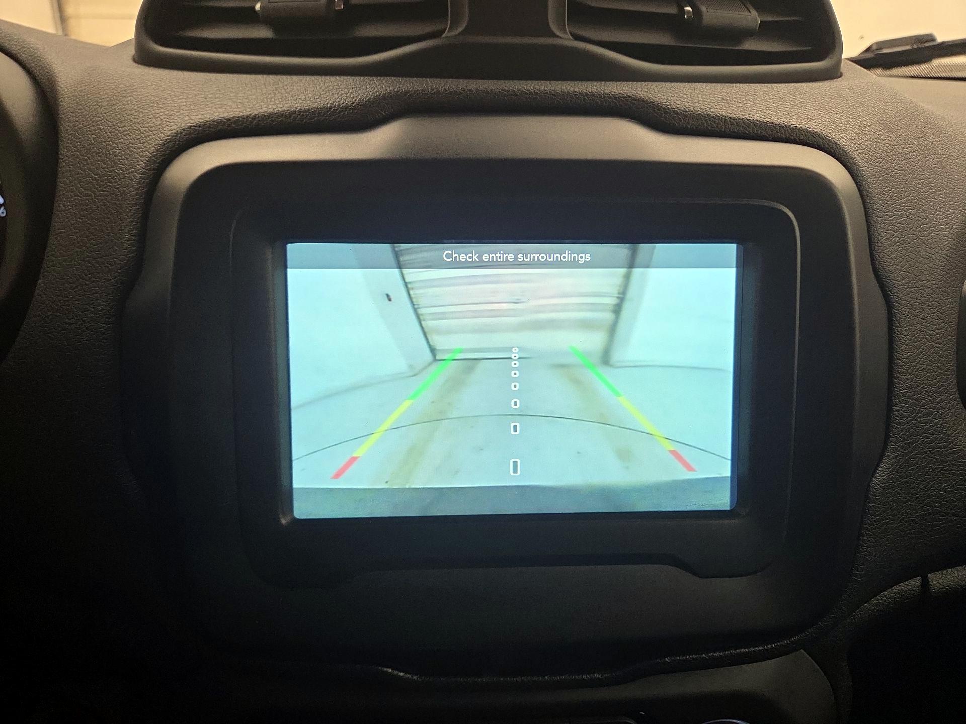 Thumbnail: 2020 Jeep Renegade - 14