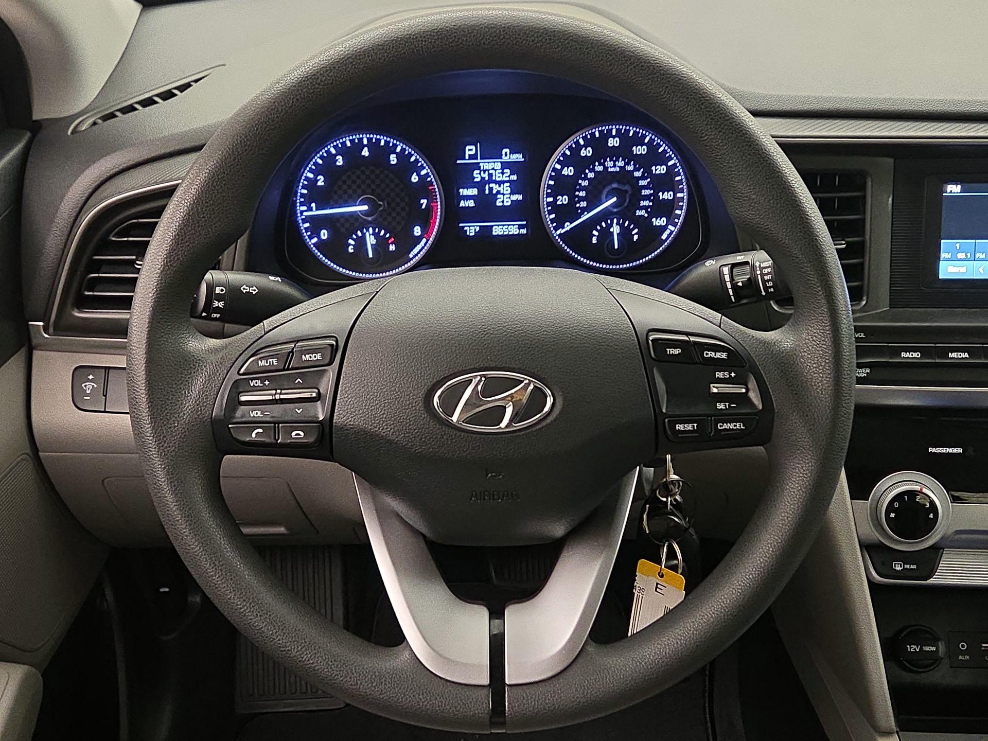 Thumbnail: 2019 Hyundai Elantra - 10