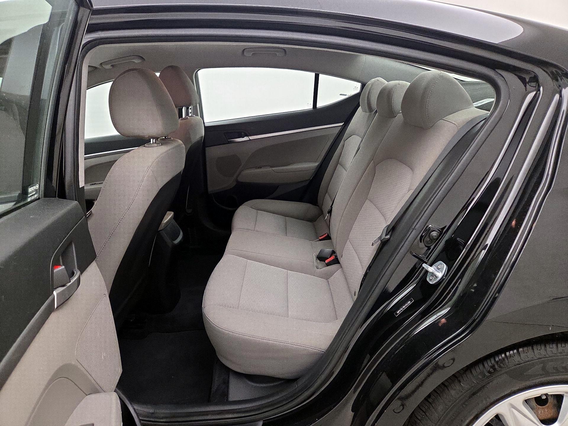 Thumbnail: 2019 Hyundai Elantra - 19