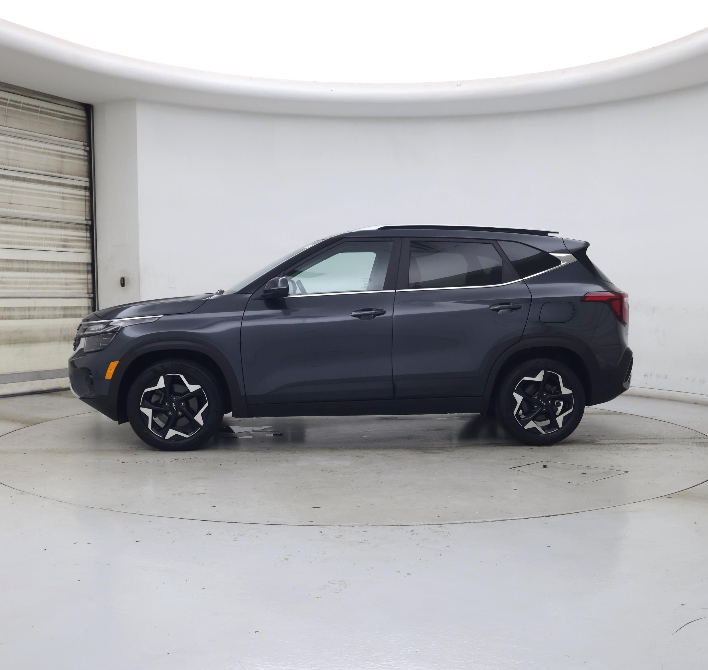 Thumbnail: 2024 Kia Seltos - 3