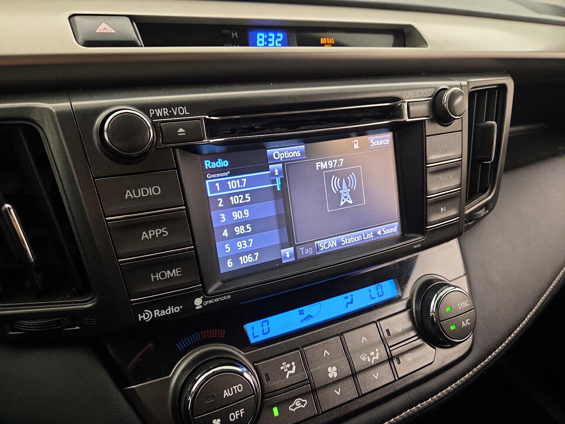 Thumbnail: 2015 Toyota RAV4 - 15