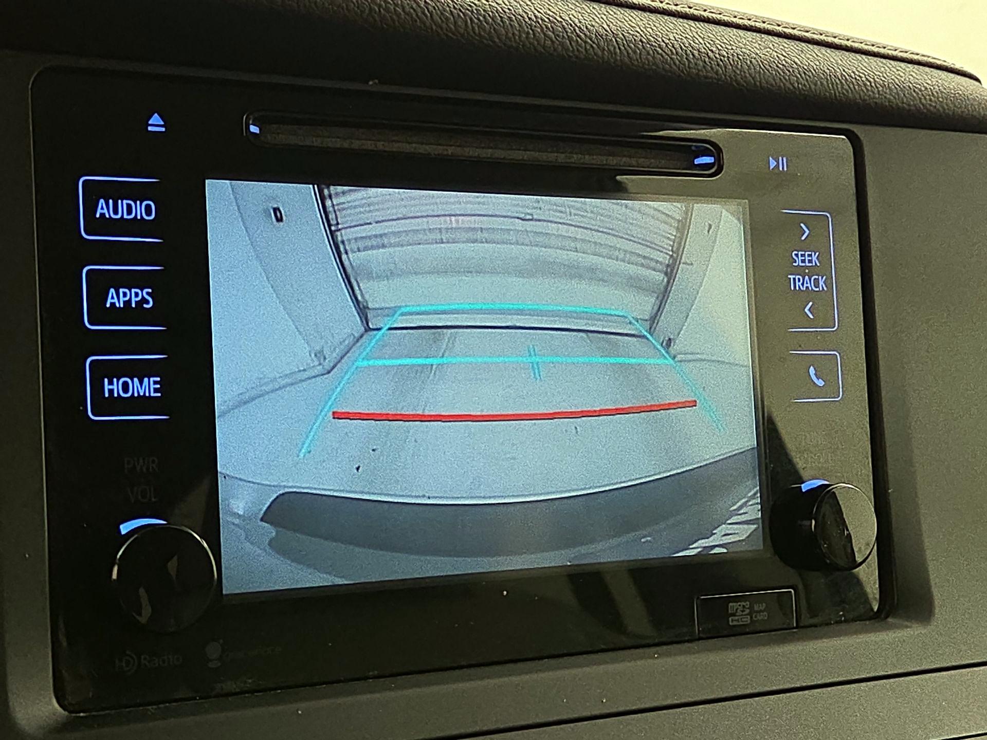 Thumbnail: 2015 Toyota Sienna - 15