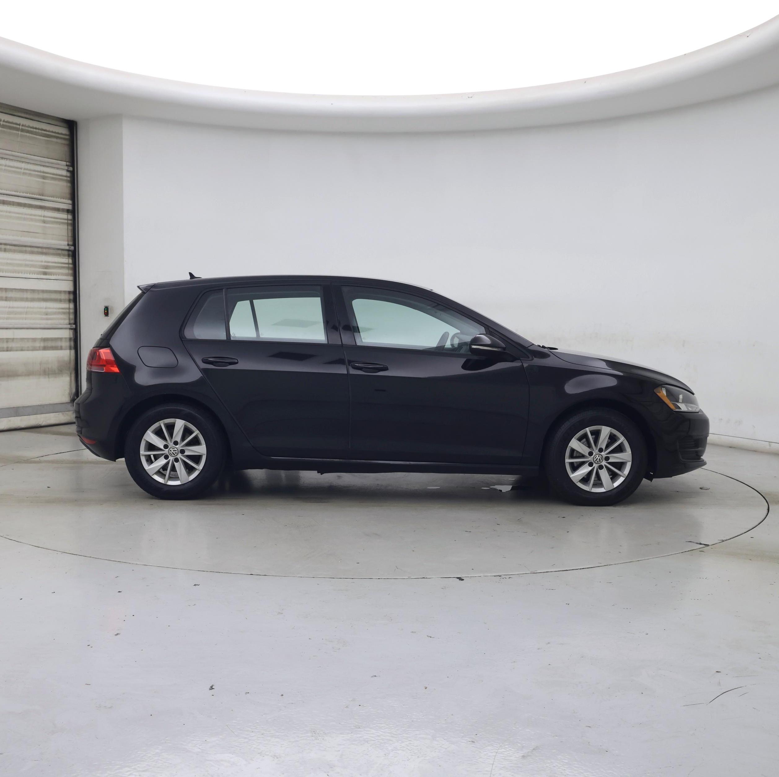 Thumbnail: 2017 Volkswagen Golf - 7