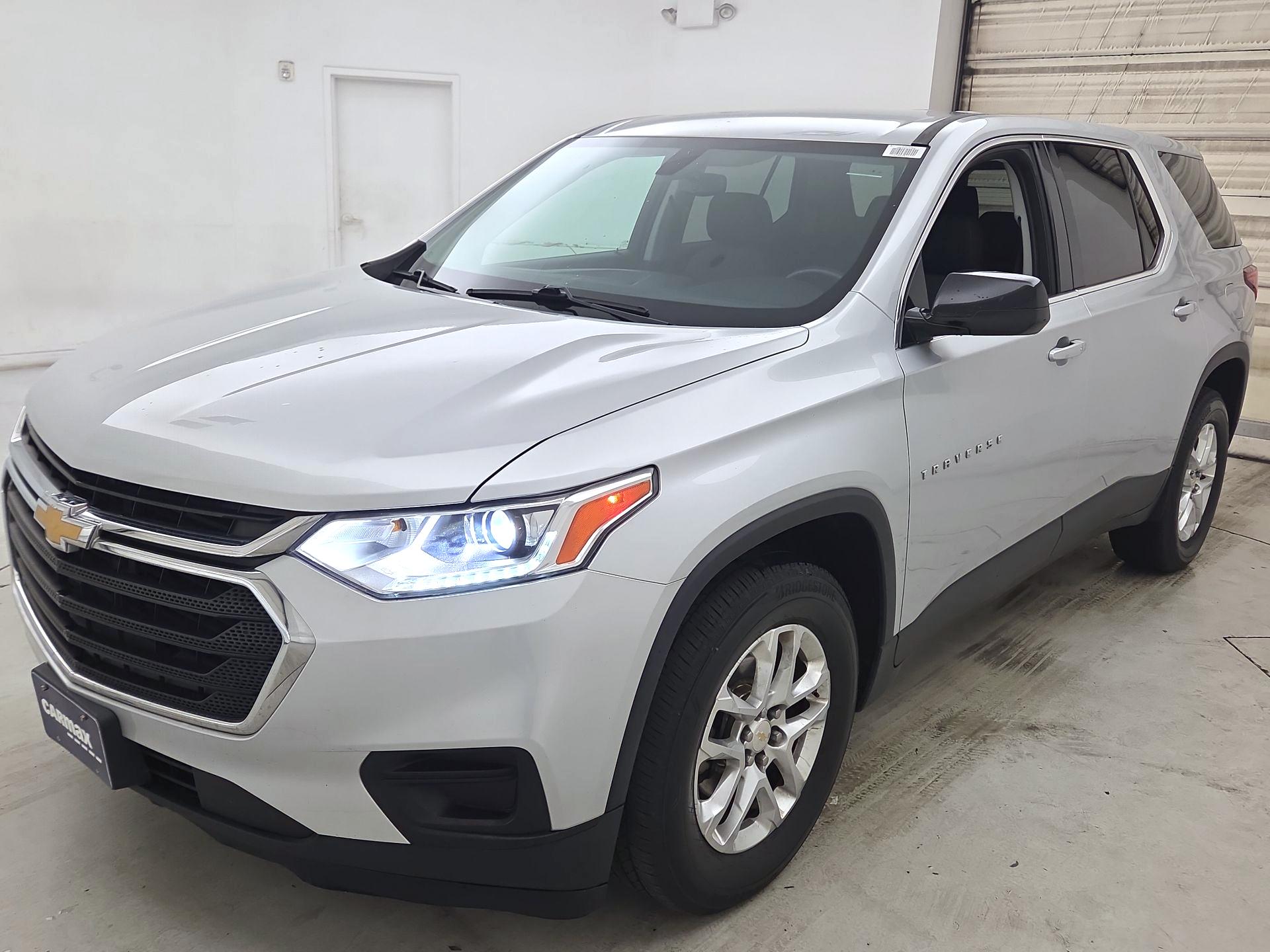 Thumbnail: 2018 Chevrolet Traverse - 3