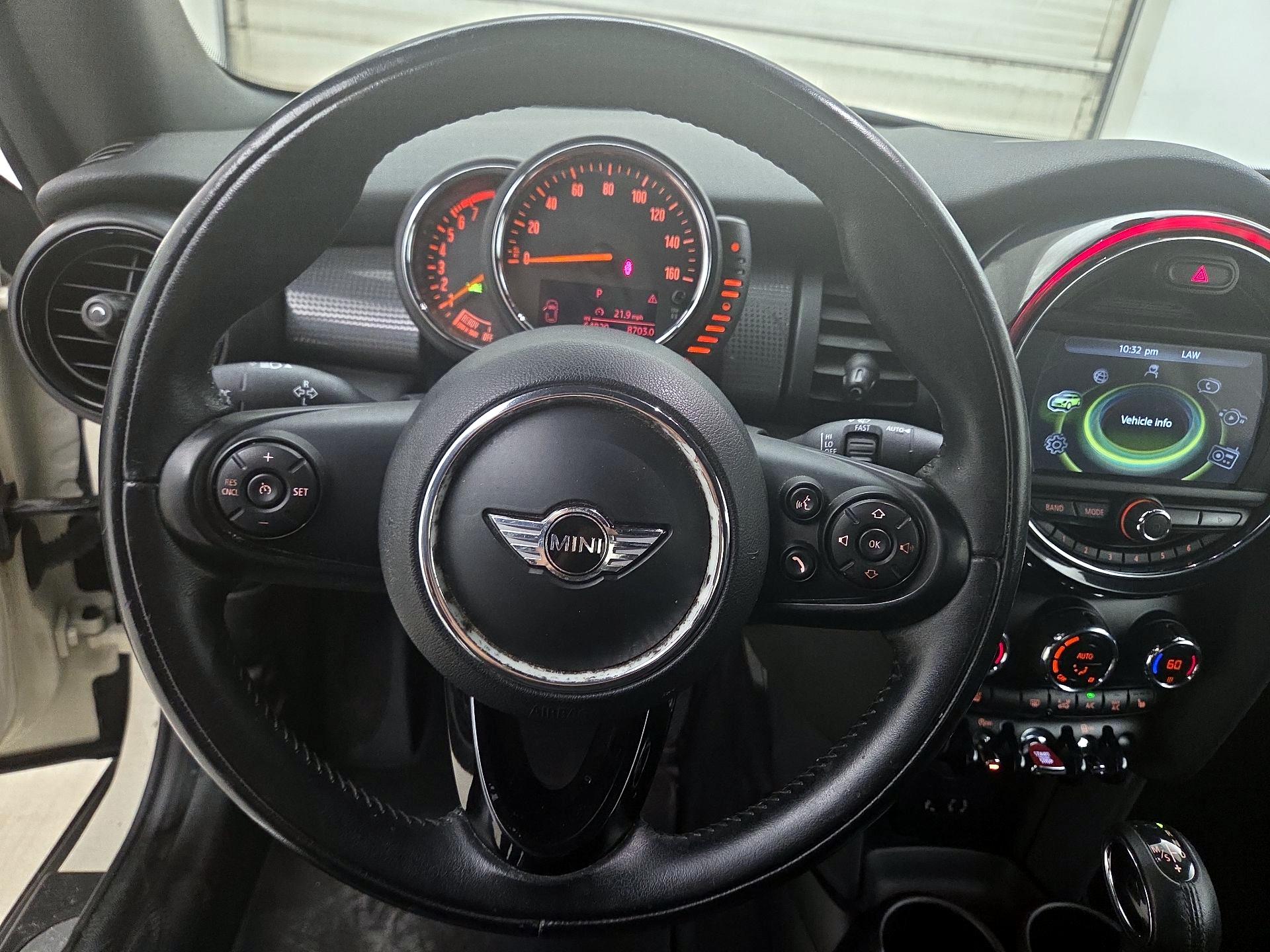 Thumbnail: 2016 MINI Cooper - 10