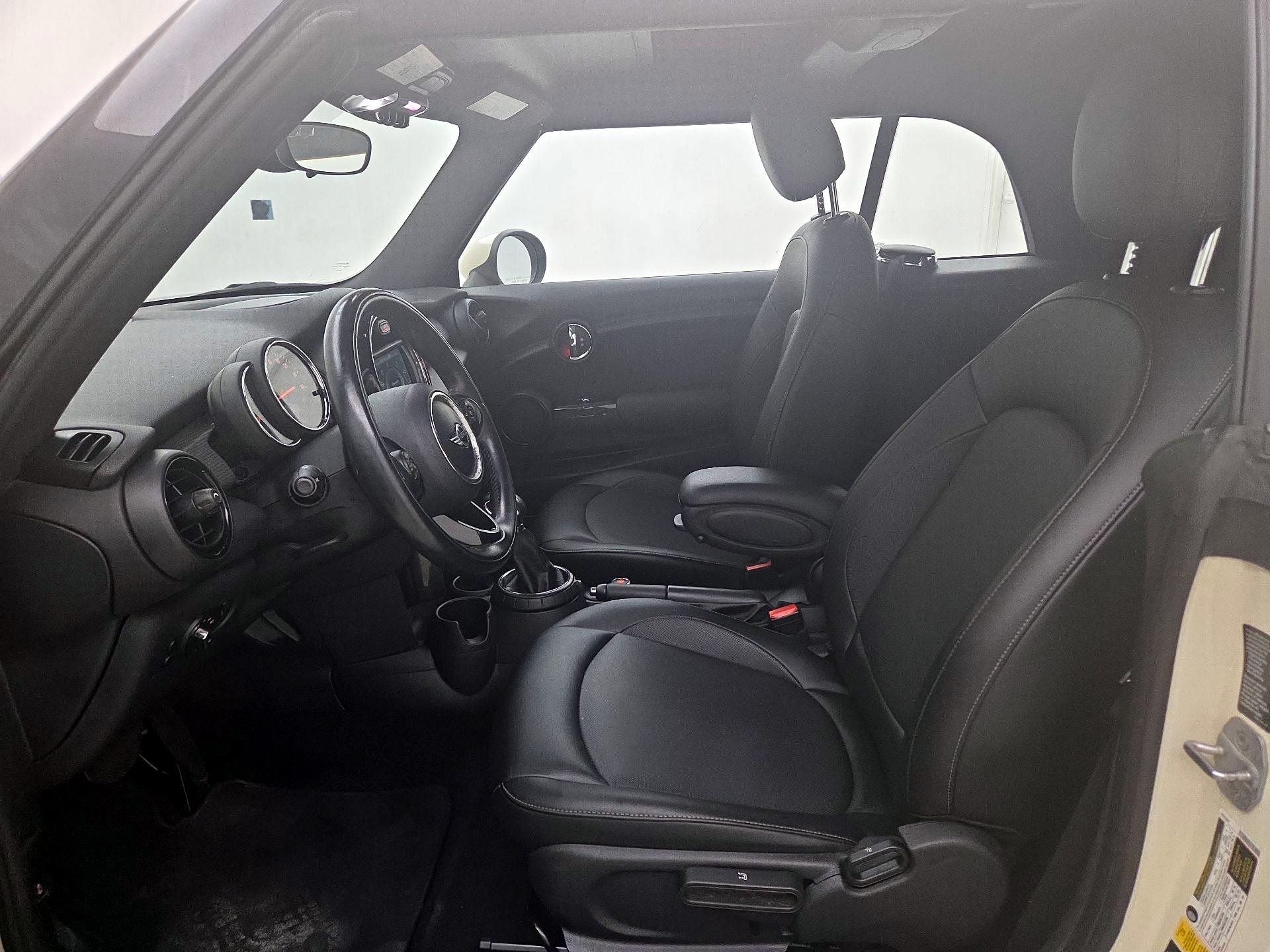 Thumbnail: 2016 MINI Cooper - 11