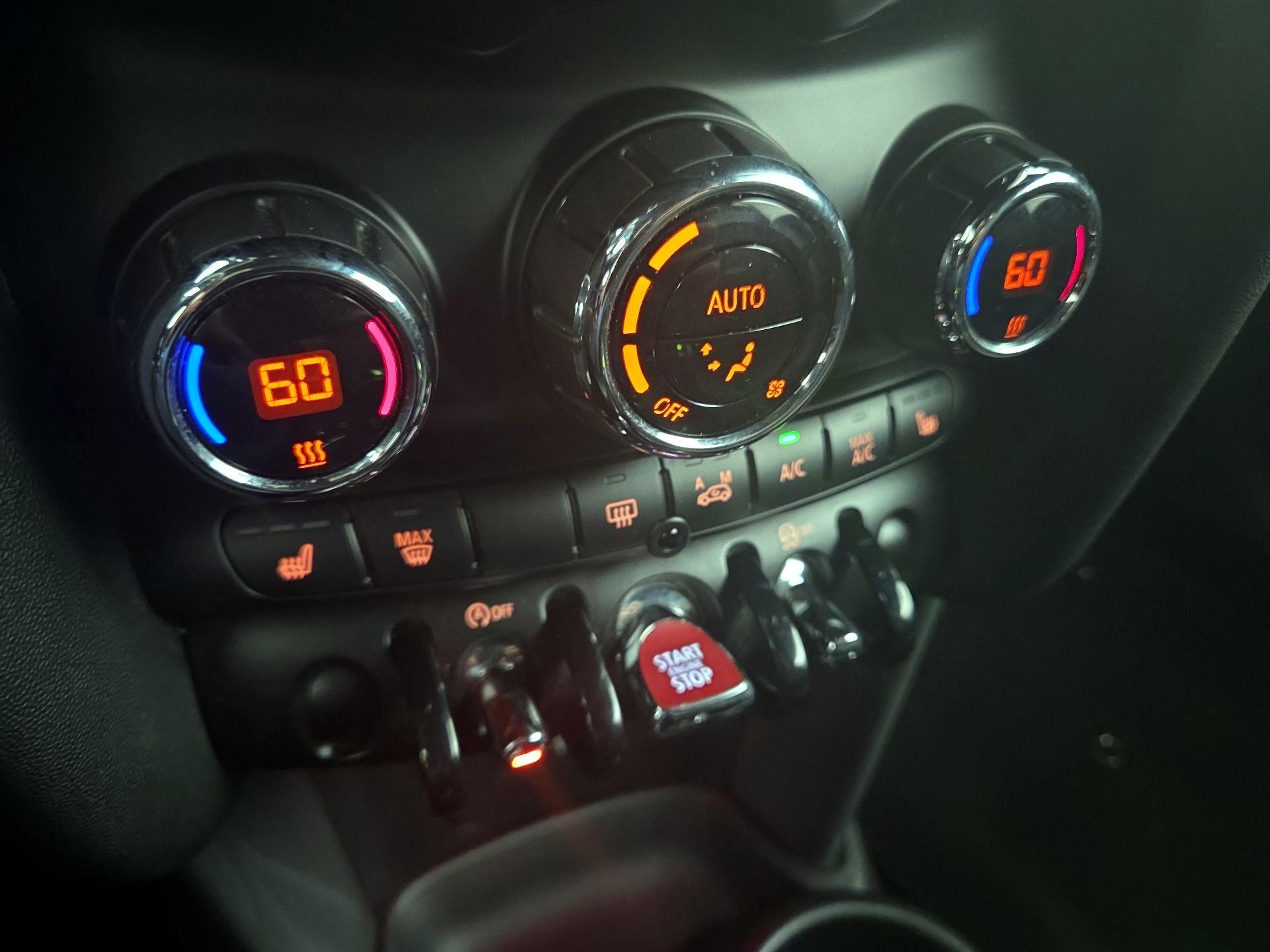 Thumbnail: 2016 MINI Cooper - 16
