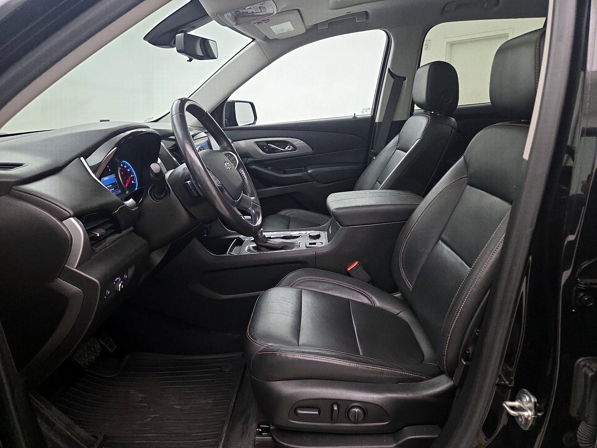 Thumbnail: 2021 Chevrolet Traverse - 11
