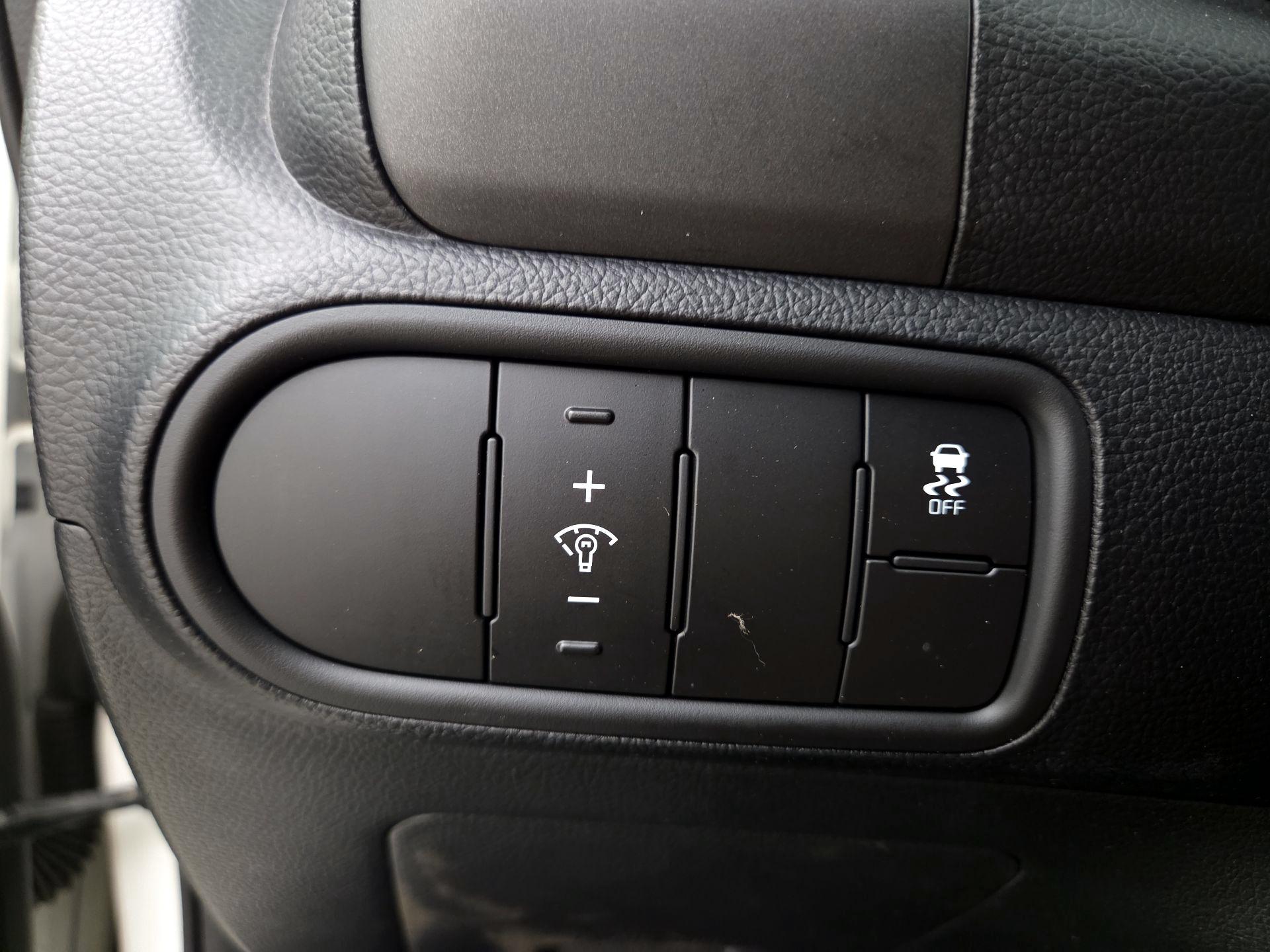 Thumbnail: 2017 Kia Forte - 13