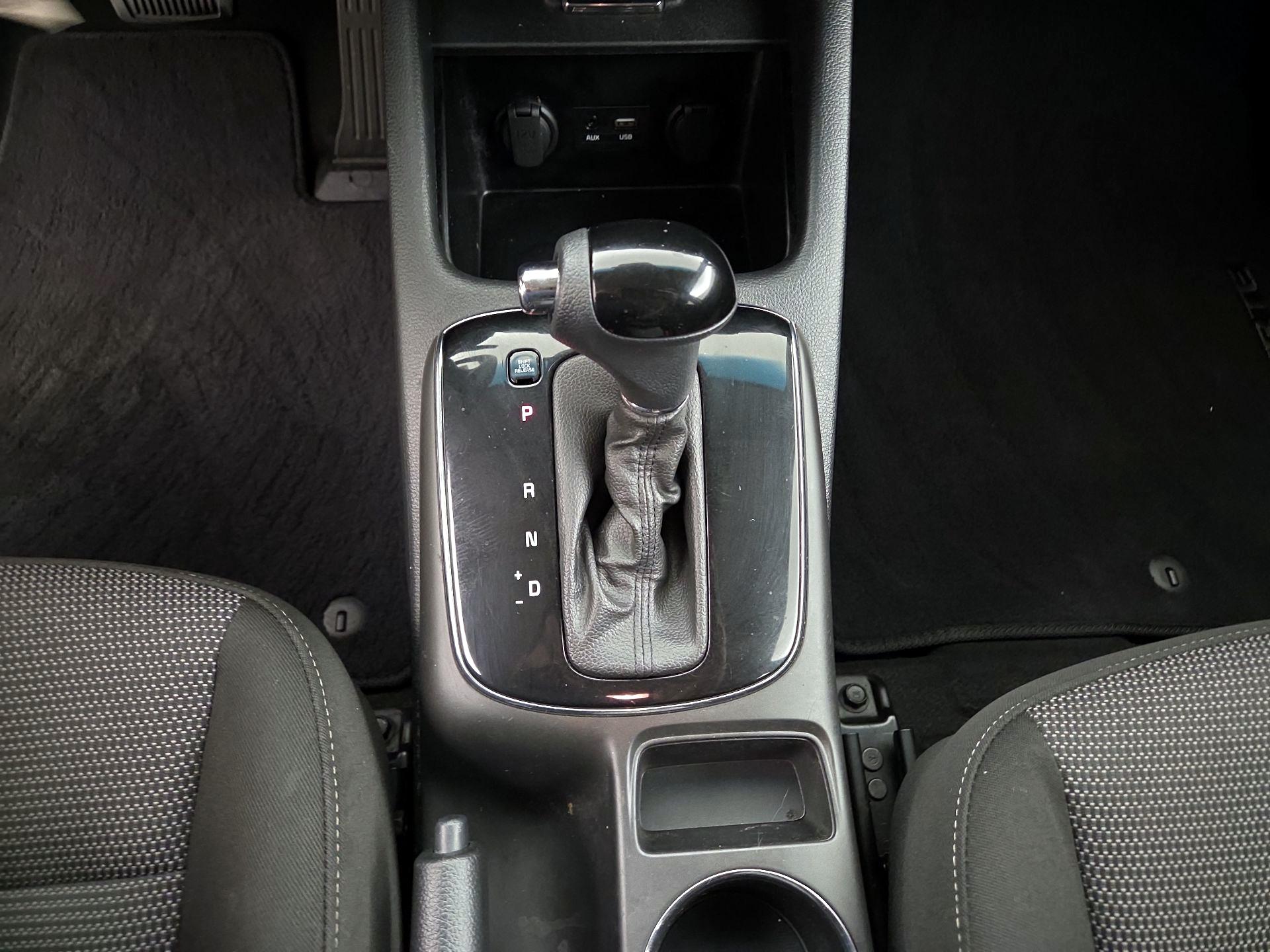 Thumbnail: 2017 Kia Forte - 16