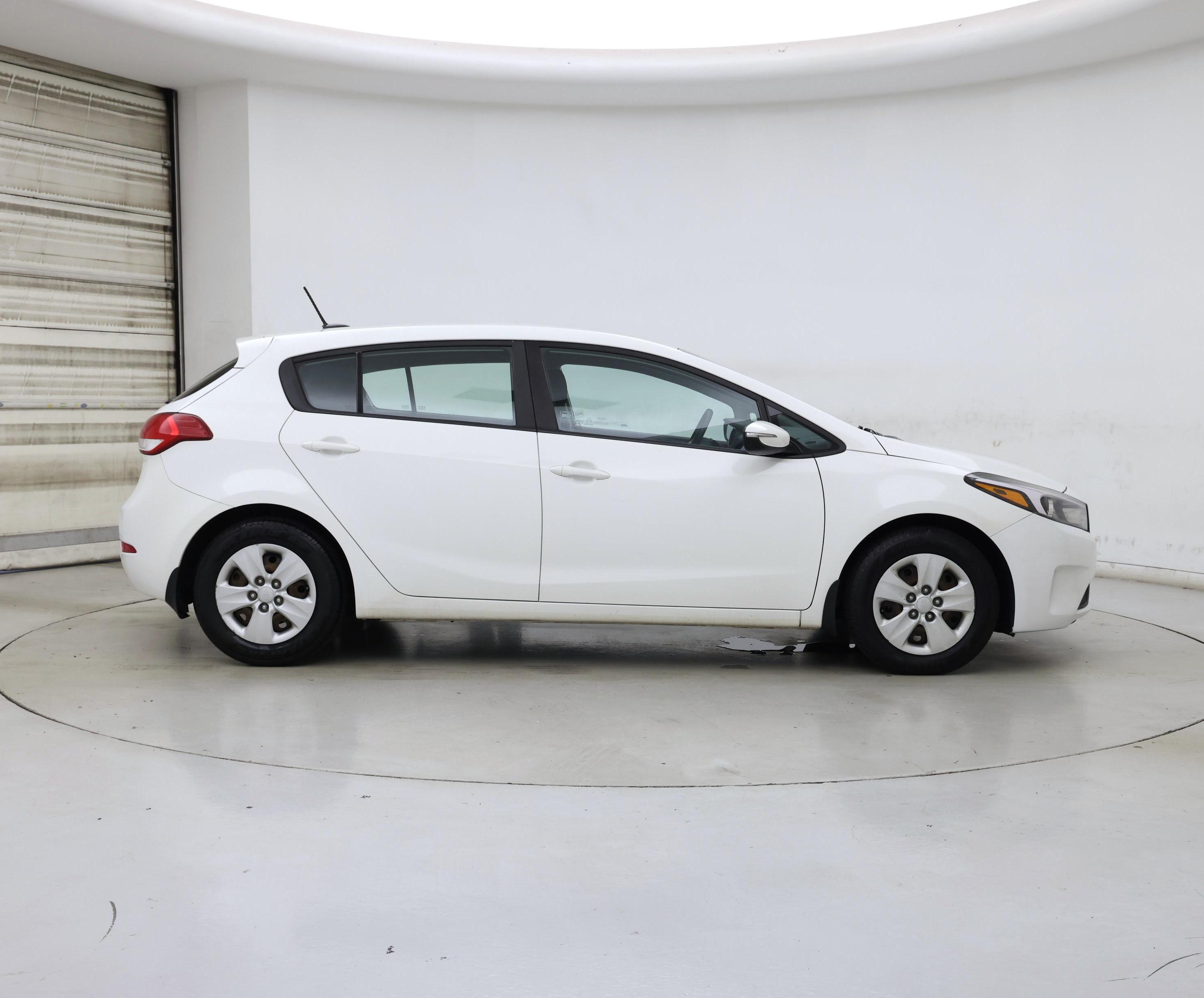Thumbnail: 2017 Kia Forte - 7