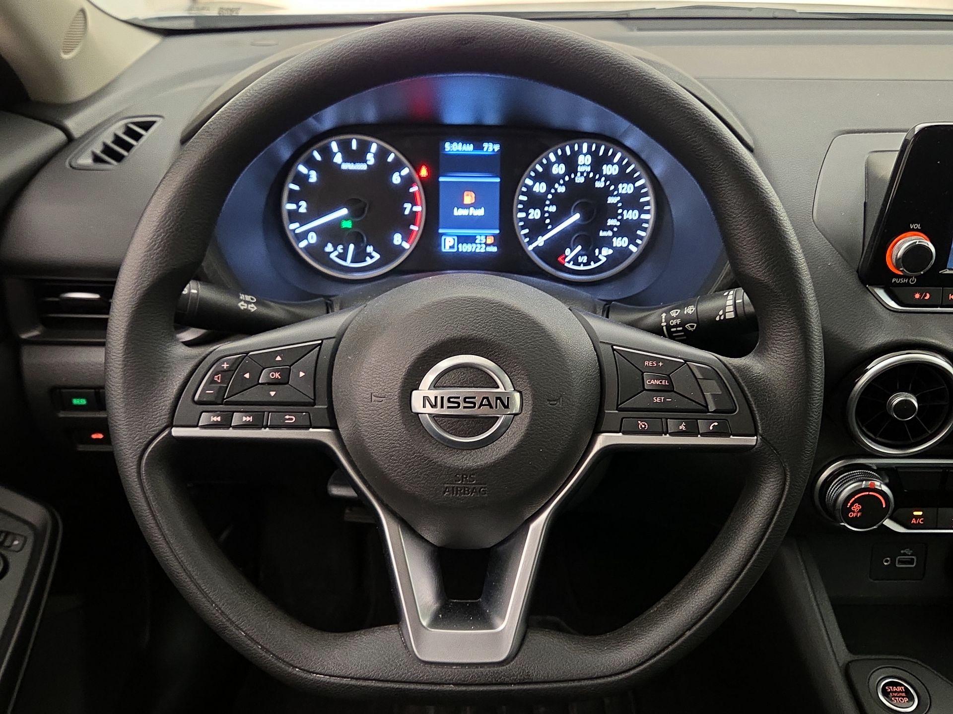 Thumbnail: 2022 Nissan Sentra - 10