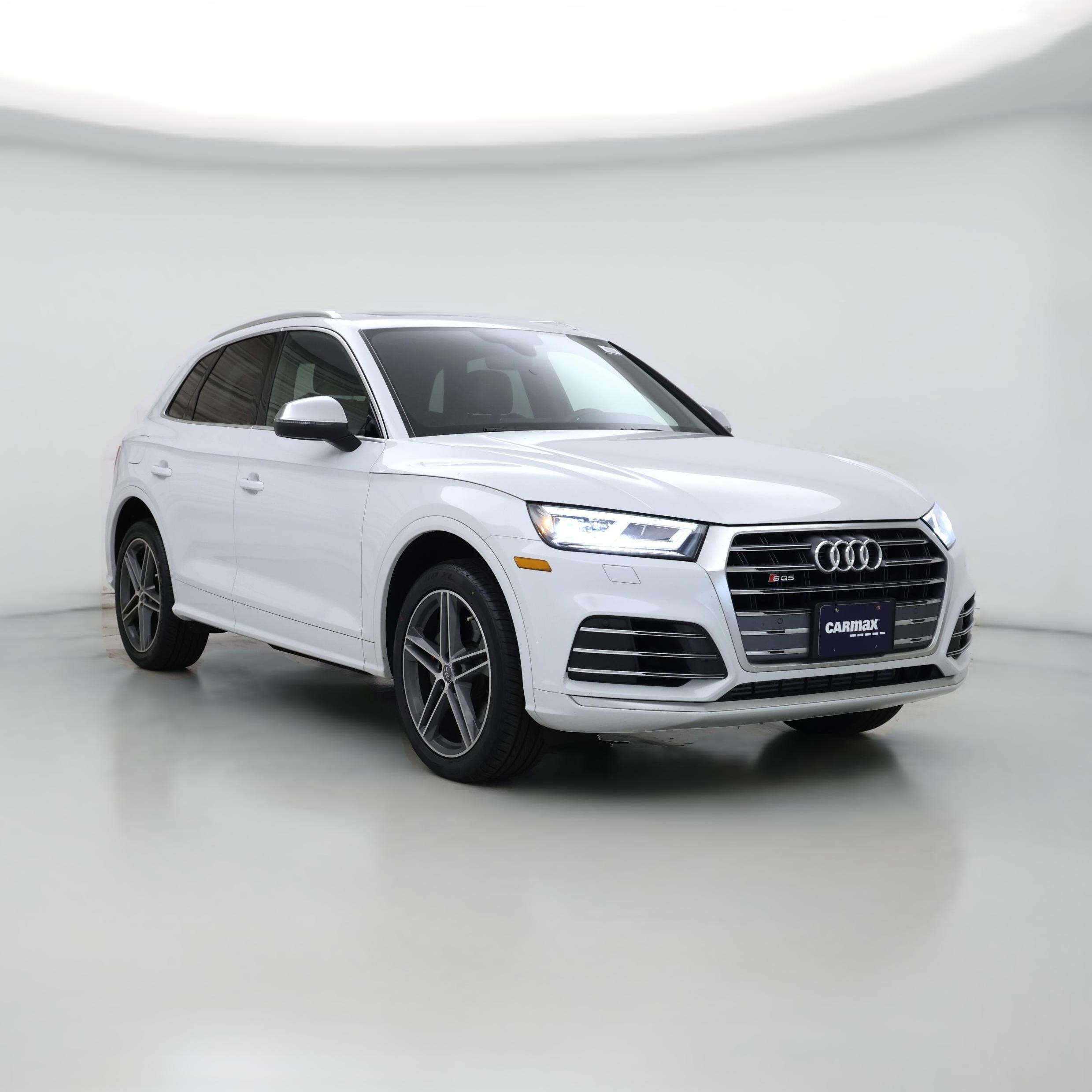 Thumbnail: 2019 Audi SQ5 - 1