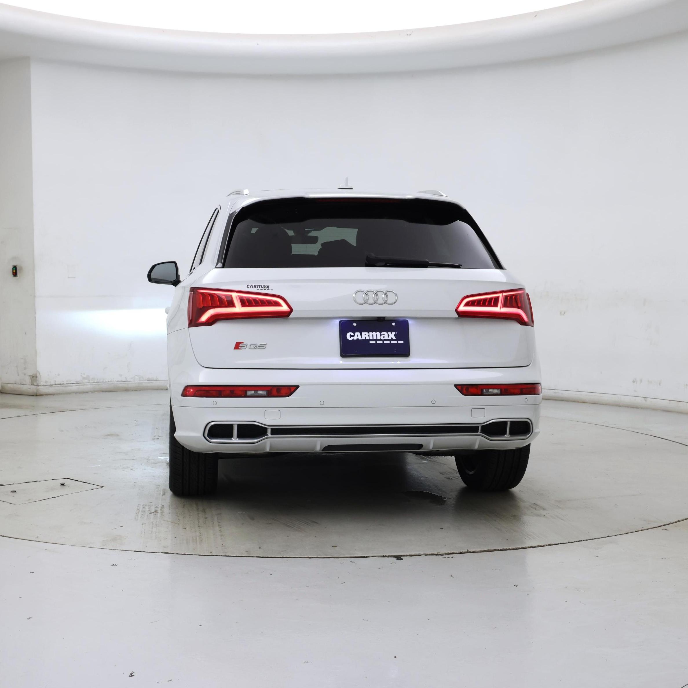 Thumbnail: 2019 Audi SQ5 - 6