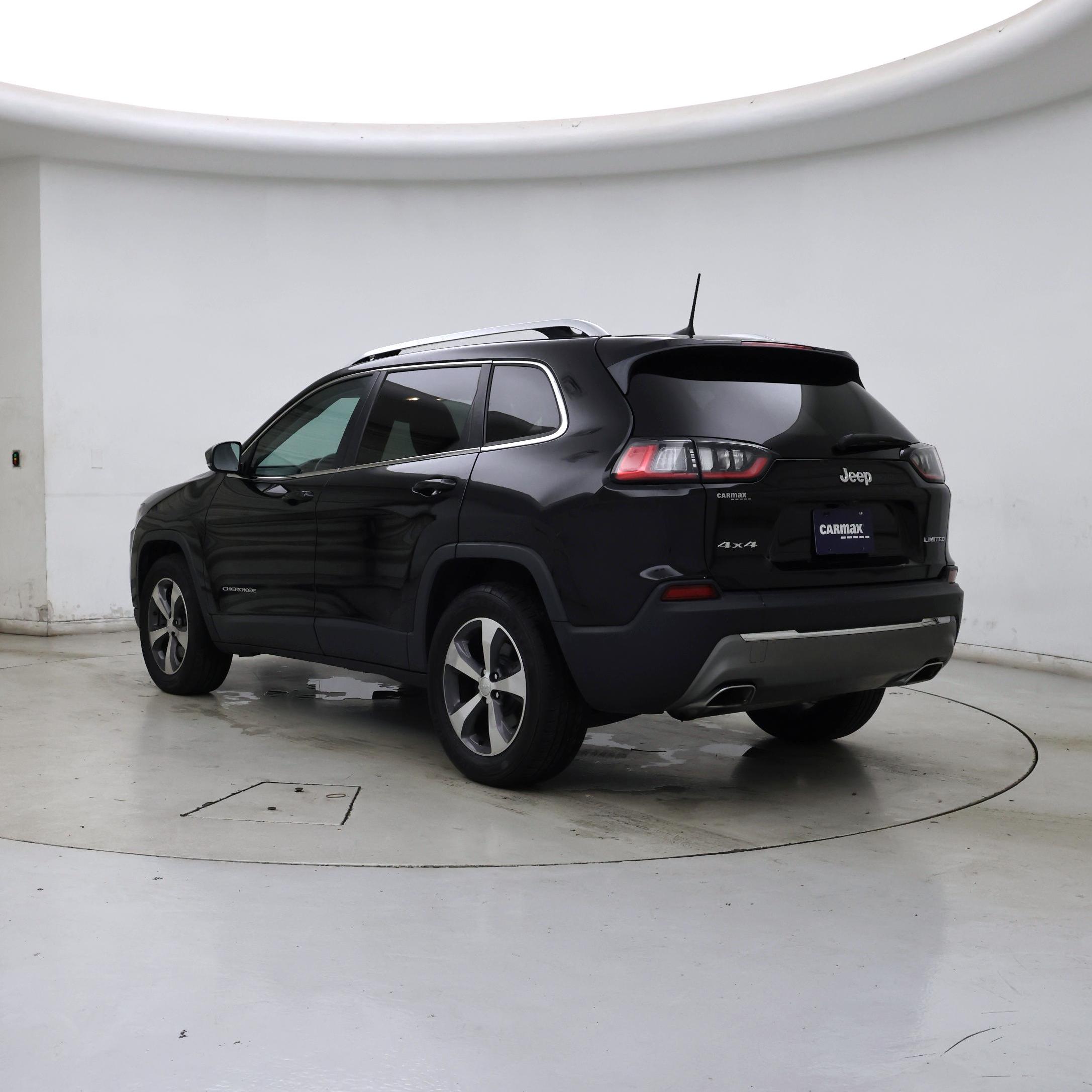 Thumbnail: 2019 Jeep Cherokee - 2