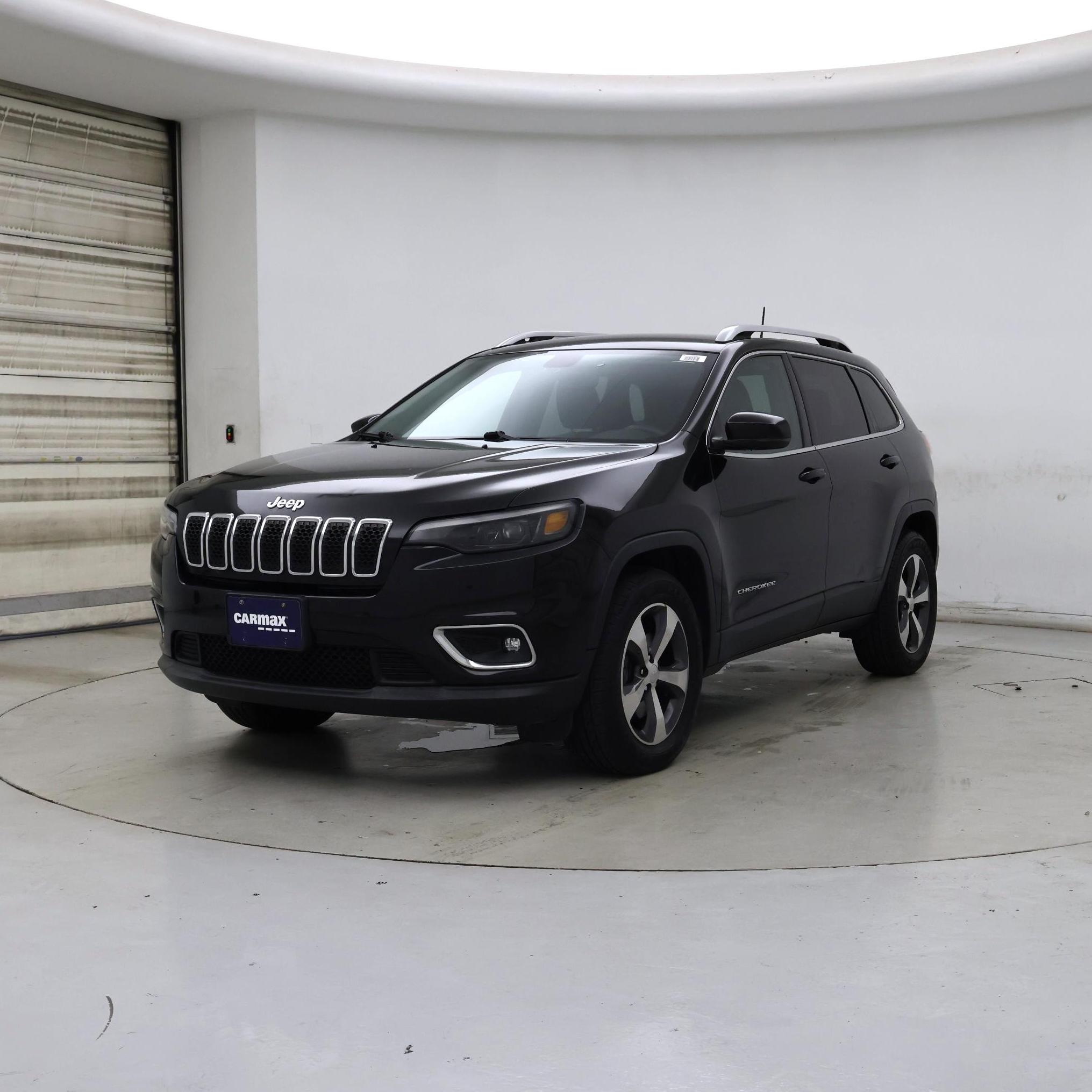 Thumbnail: 2019 Jeep Cherokee - 4
