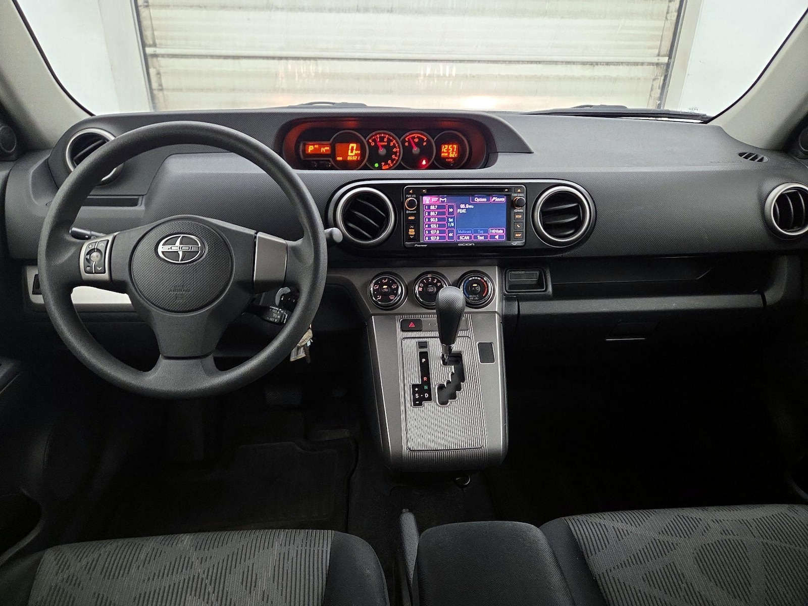 Photo 10