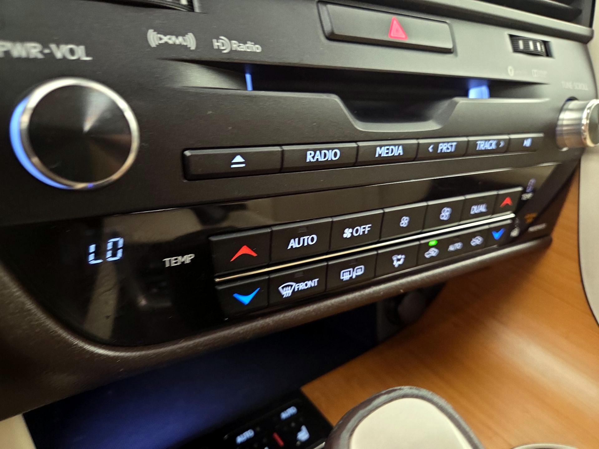 Thumbnail: 2019 Lexus RX - 17