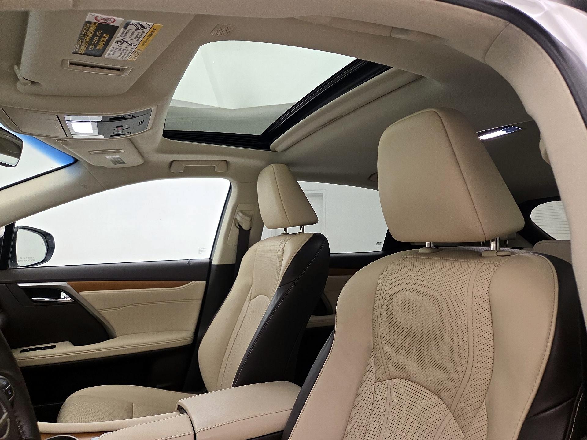 Thumbnail: 2019 Lexus RX - 20