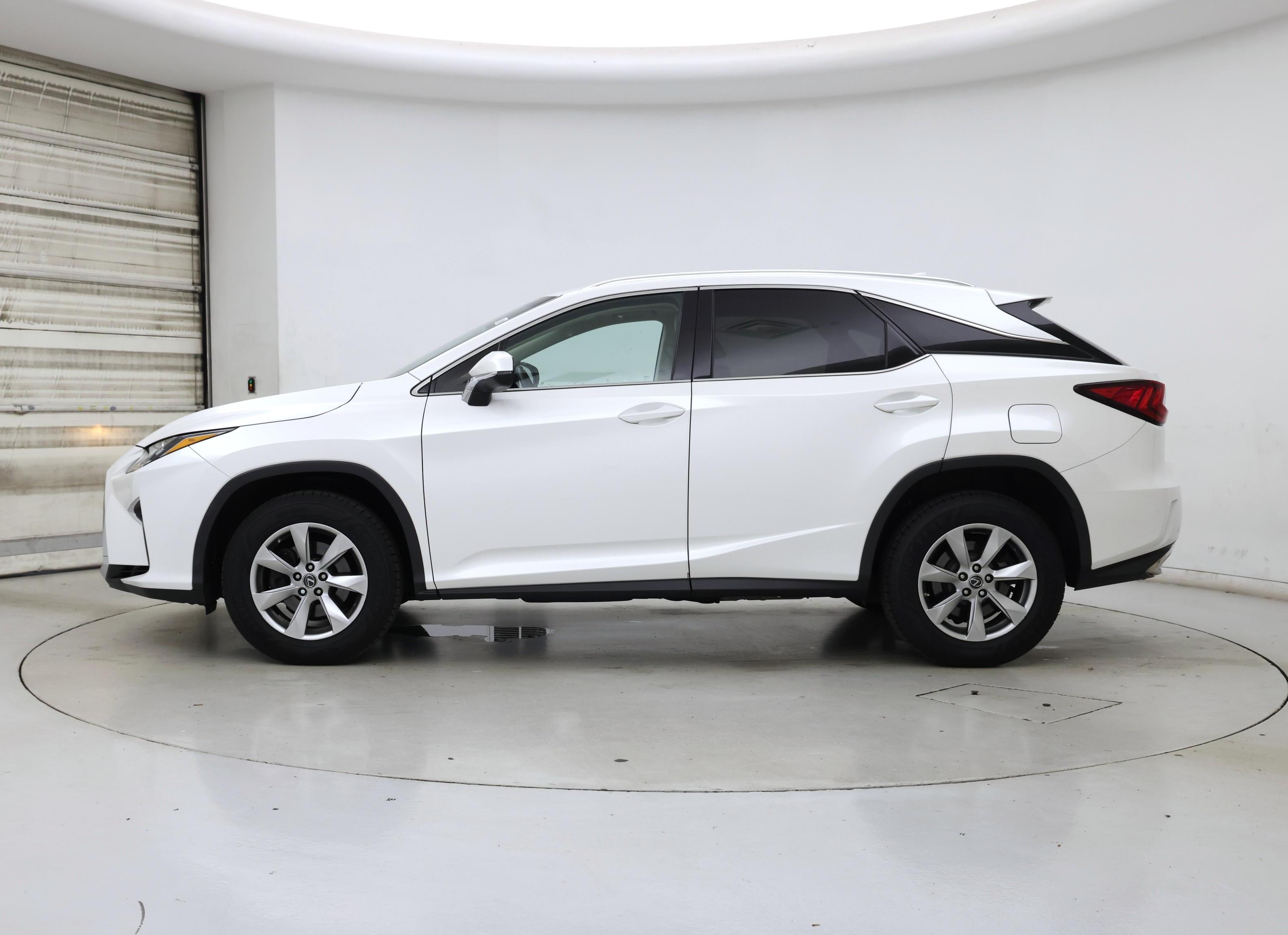 Thumbnail: 2019 Lexus RX - 3