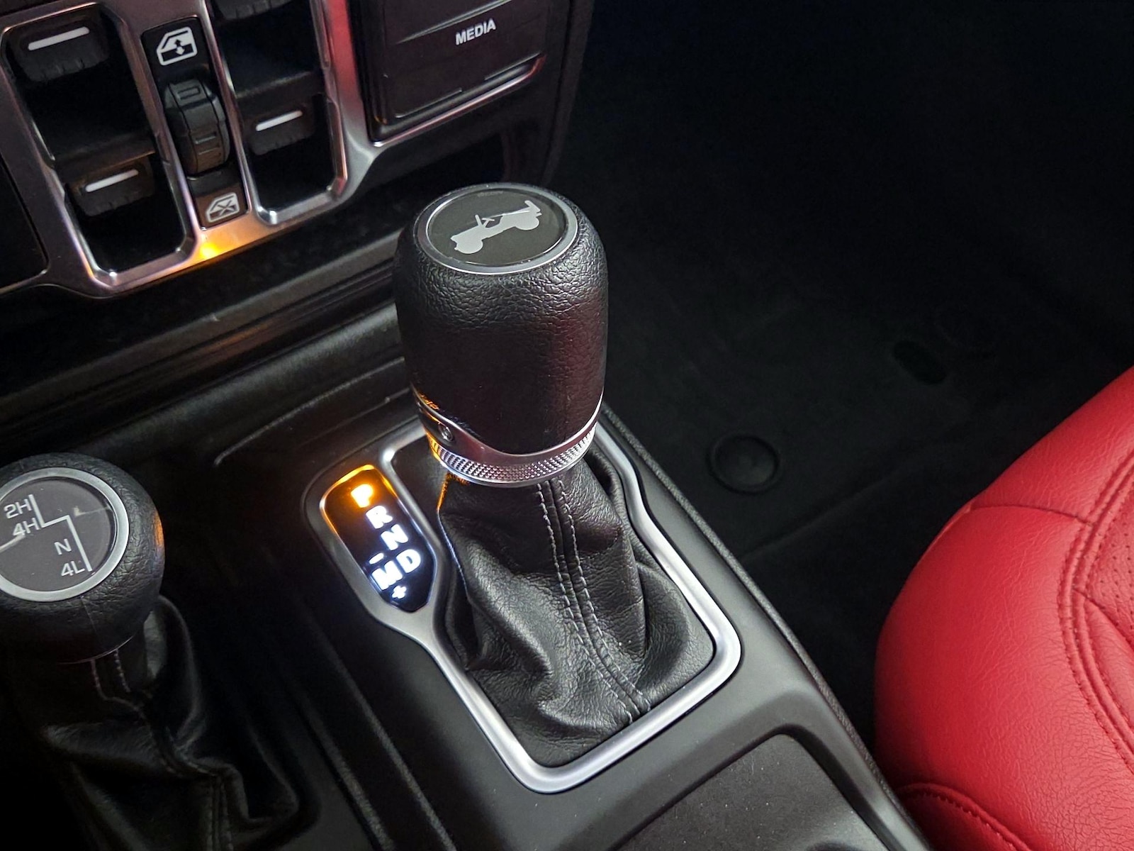 2024 Jeep Wrangler 4-Door Sport S - Photo 18