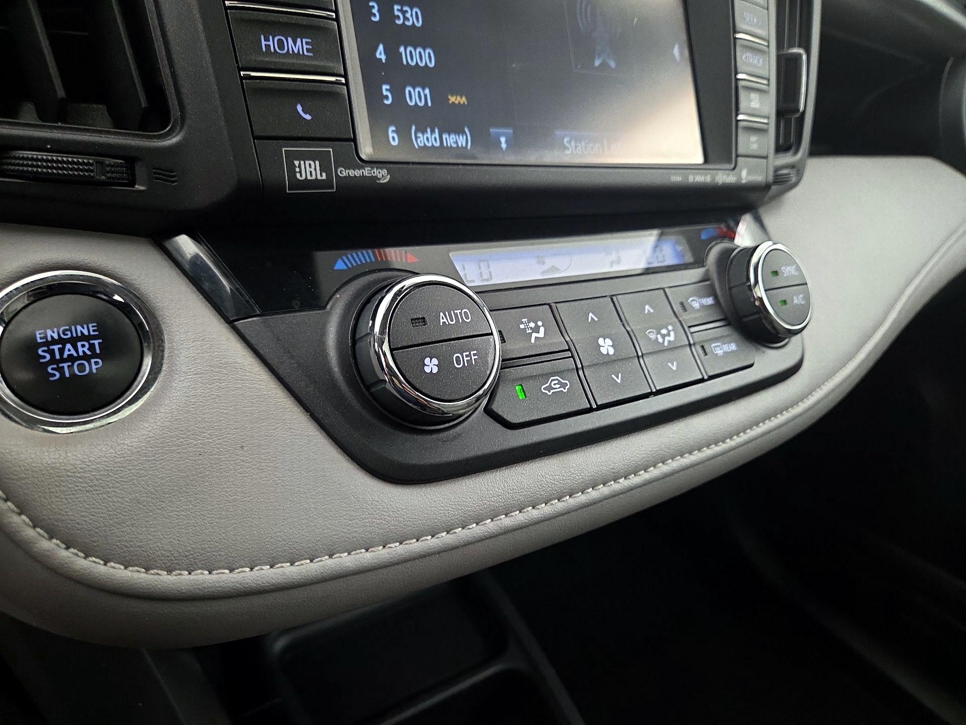 Thumbnail: 2017 Toyota RAV4 - 17