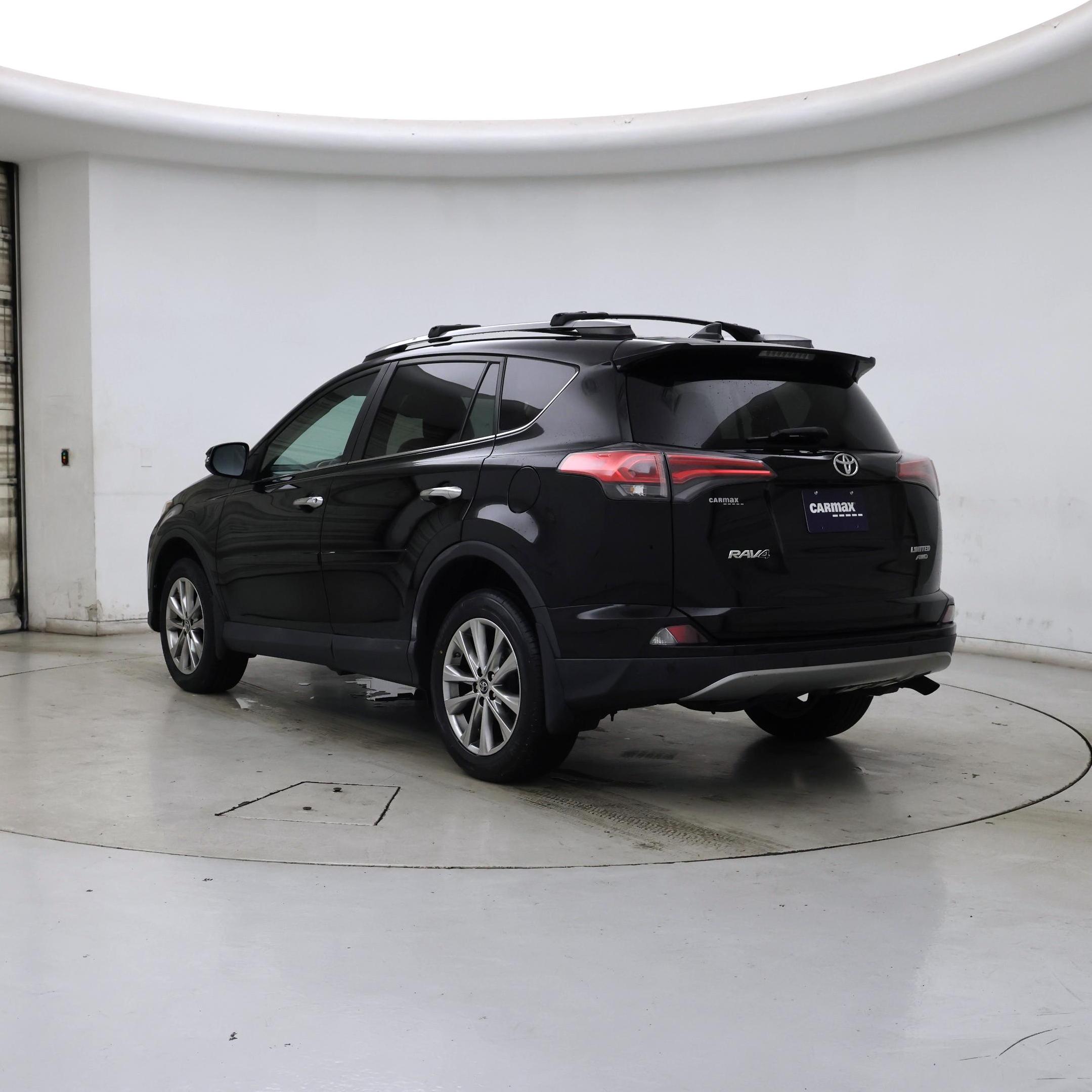 Thumbnail: 2017 Toyota RAV4 - 2