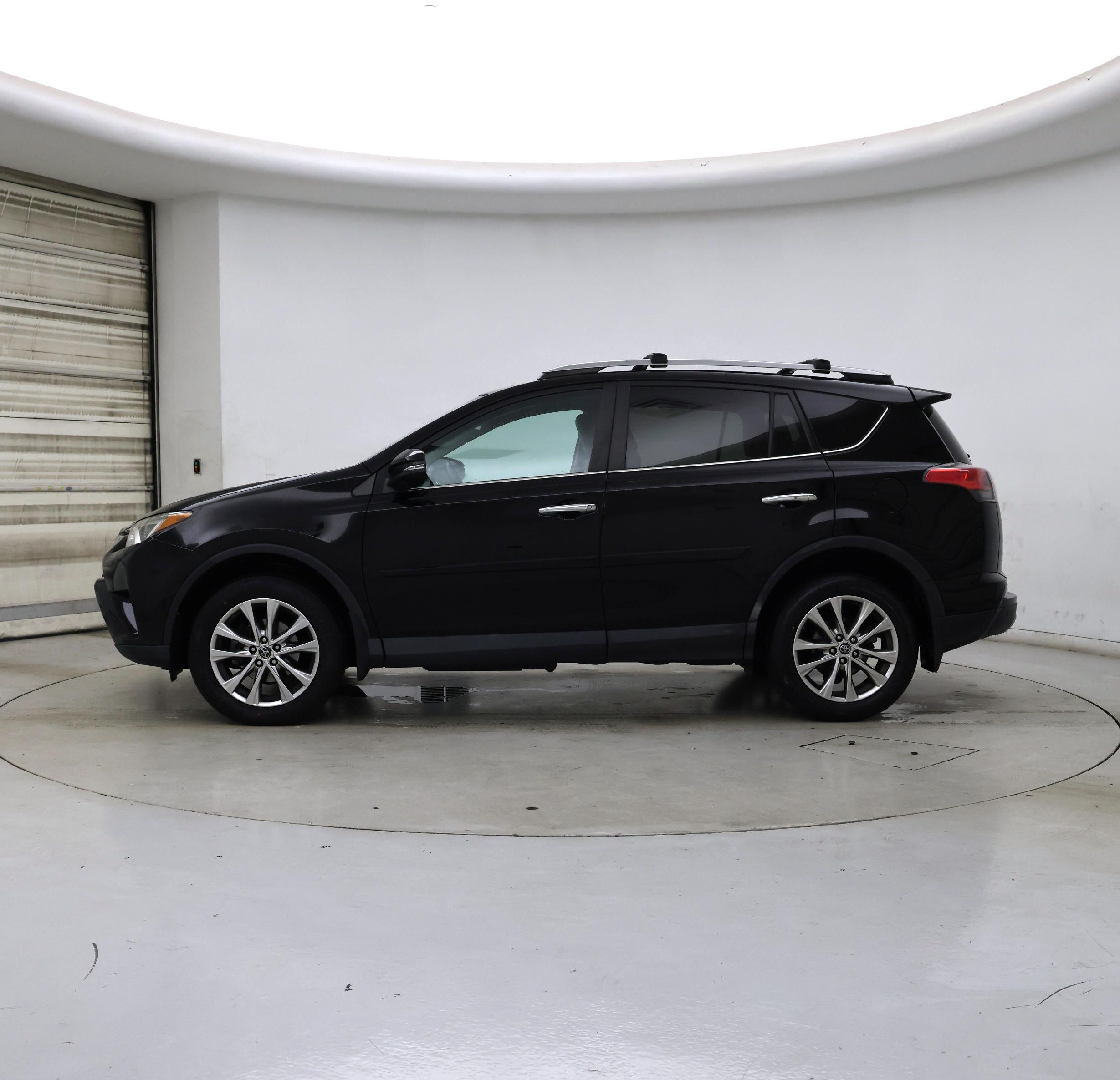 Thumbnail: 2017 Toyota RAV4 - 3