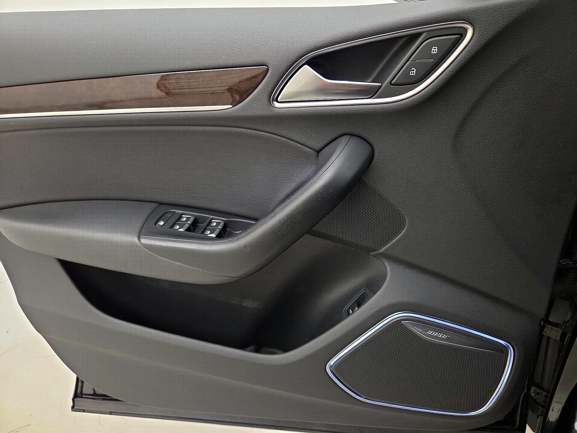 Thumbnail: 2016 Audi Q3 - 12