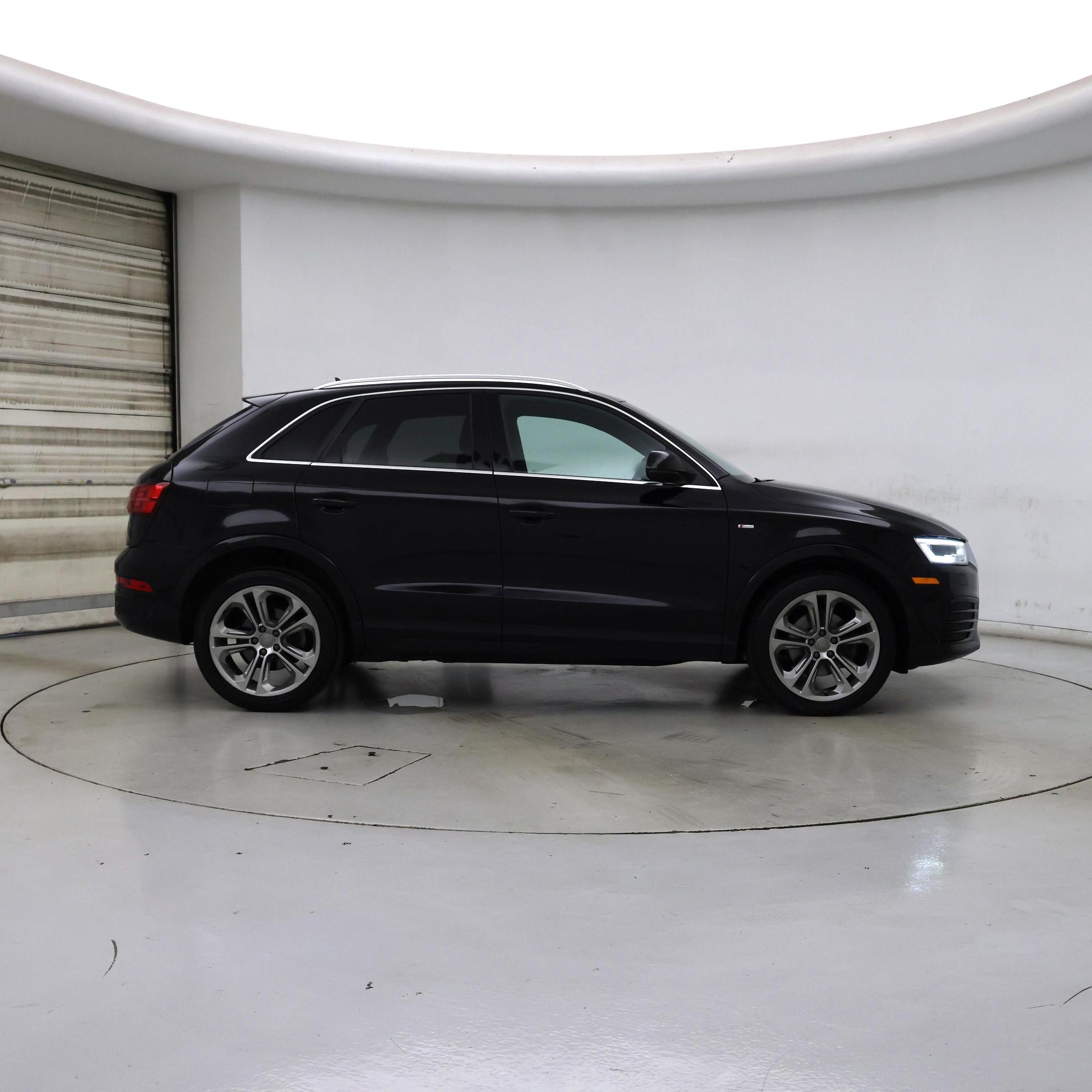Thumbnail: 2016 Audi Q3 - 7