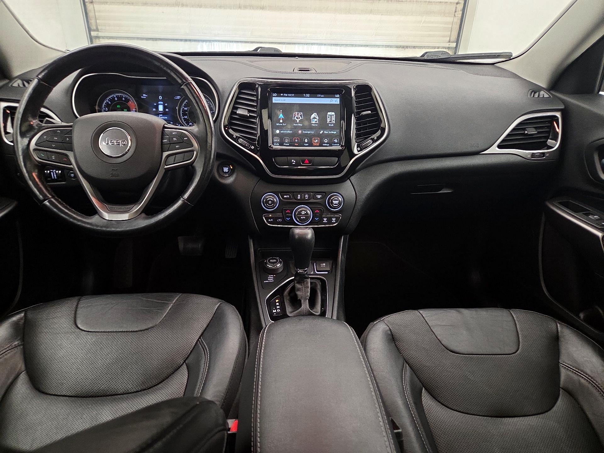 Thumbnail: 2020 Jeep Cherokee - 9