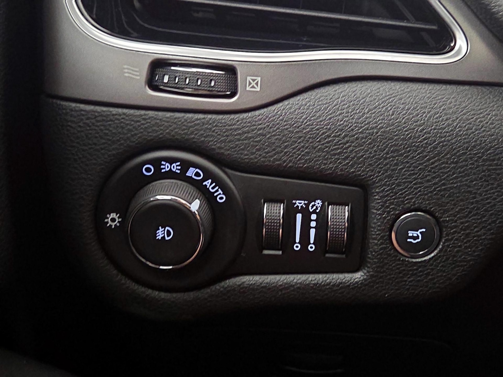 2020 Jeep Cherokee Limited - Photo 14