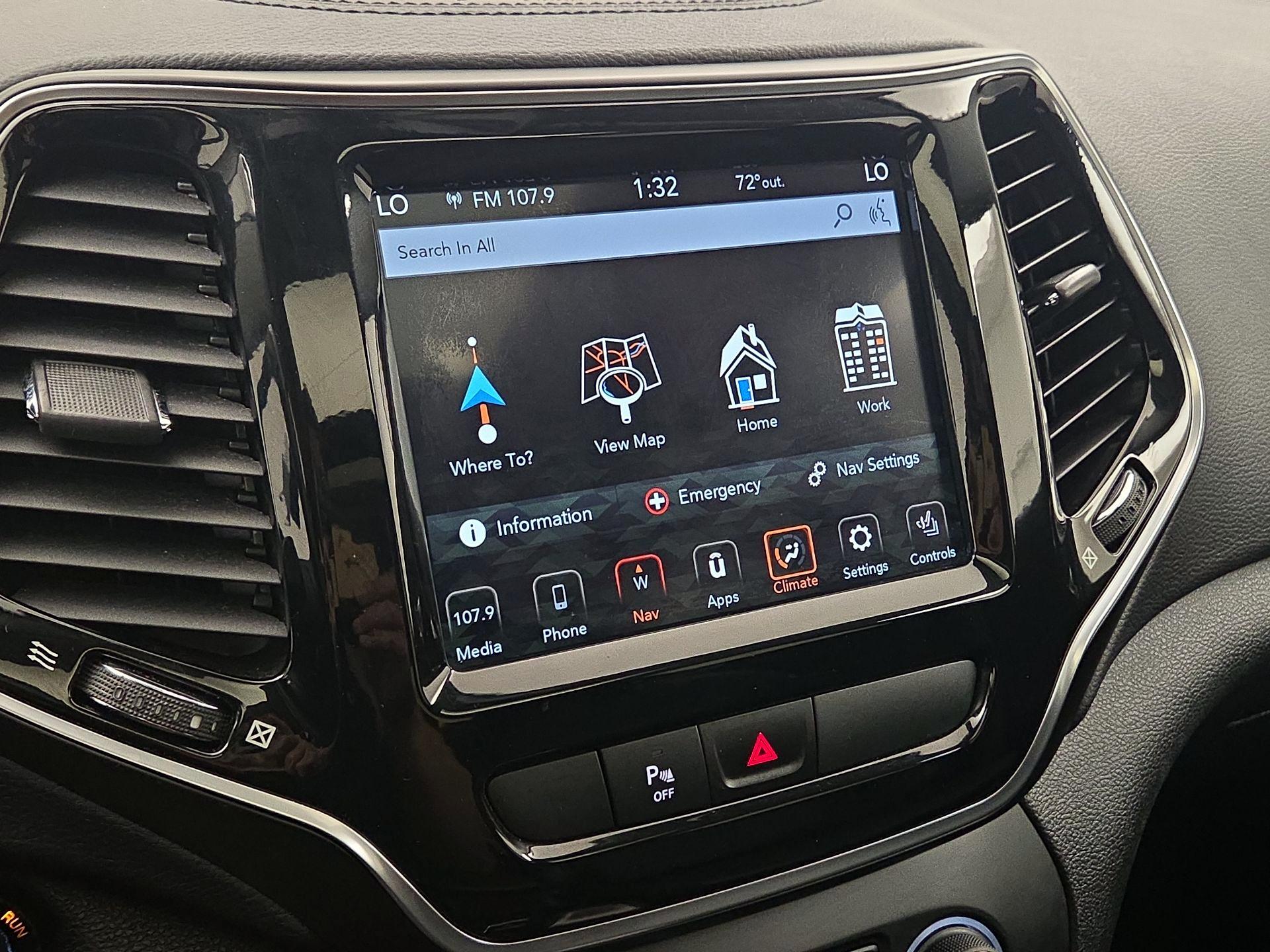Thumbnail: 2020 Jeep Cherokee - 14
