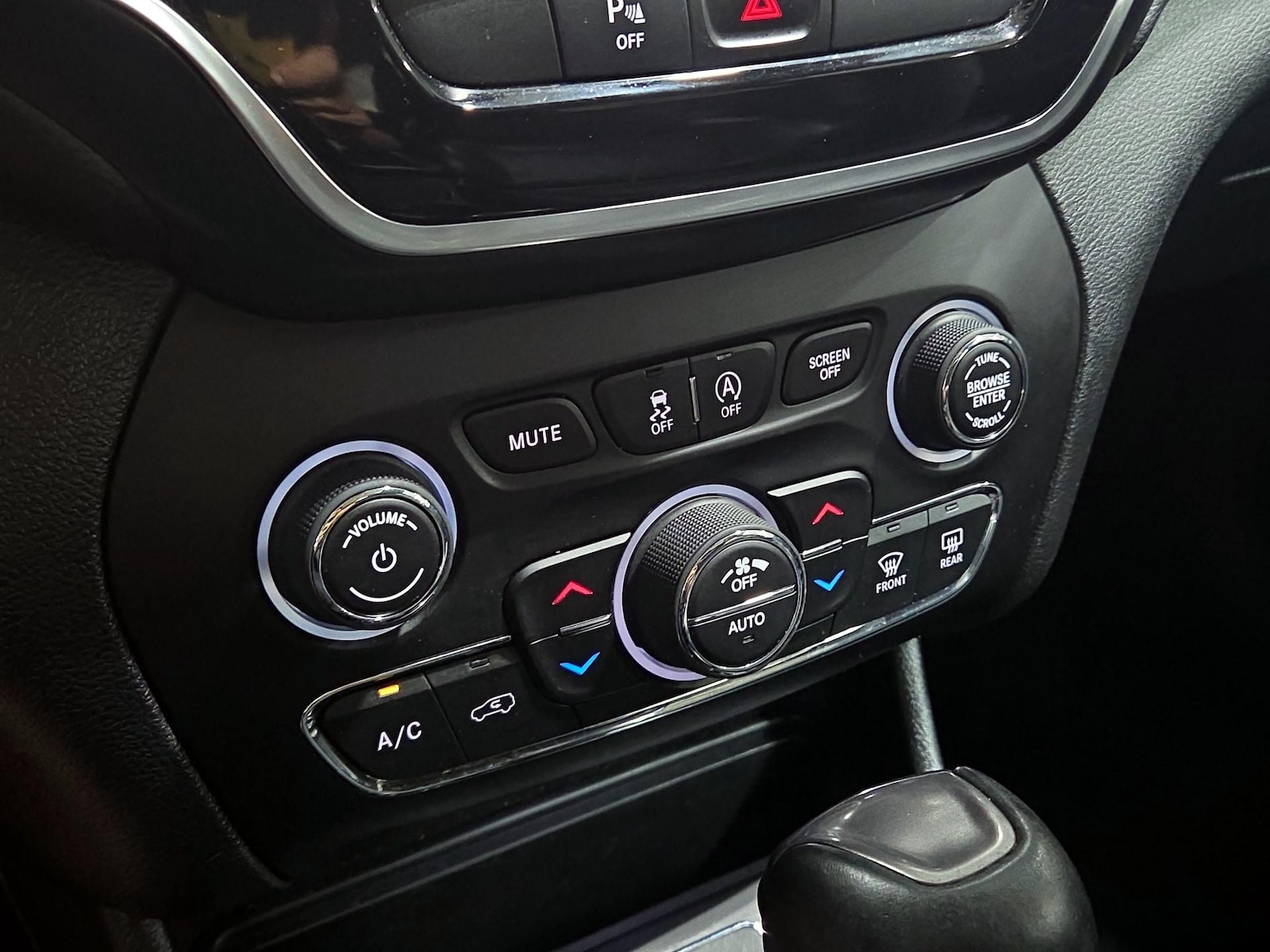 2020 Jeep Cherokee Limited - Photo 18