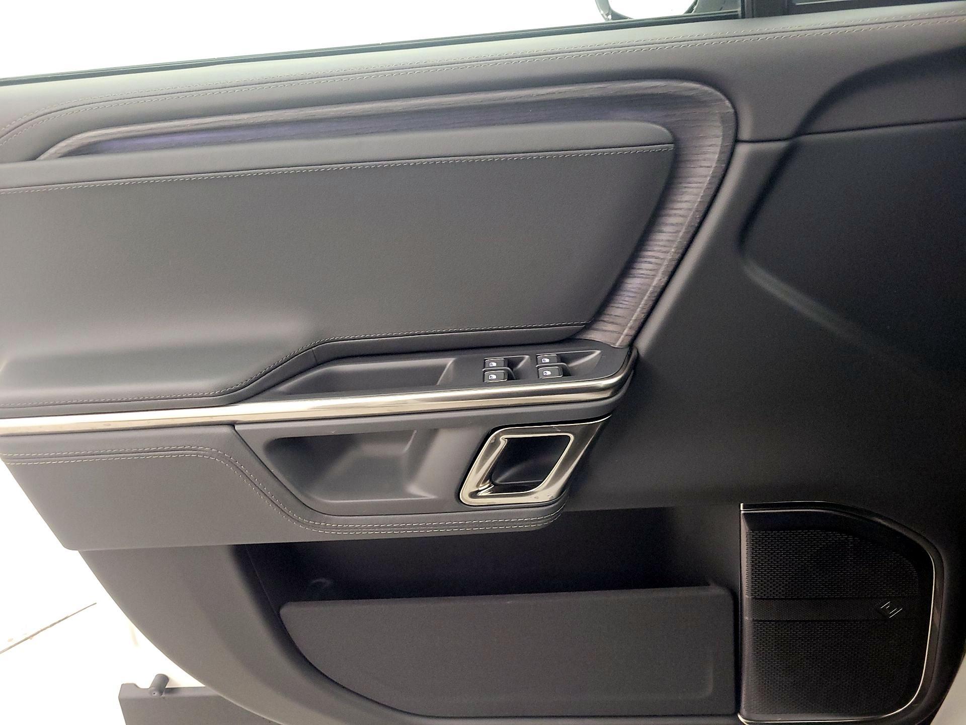 Thumbnail: 2023 Rivian R1S - 12