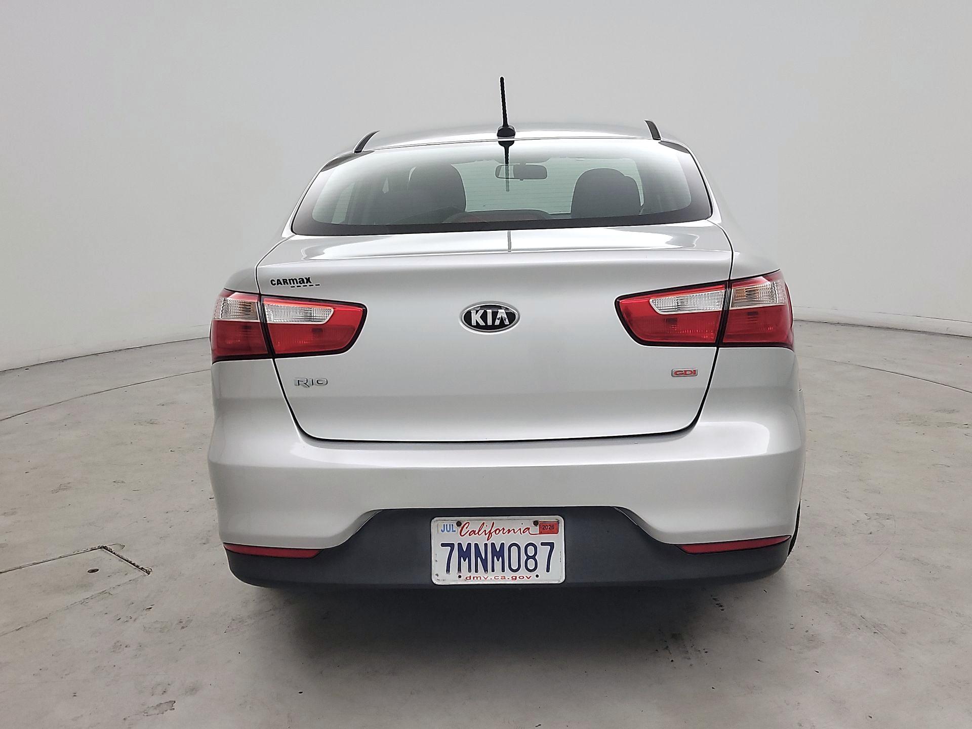 Thumbnail: 2016 Kia Rio - 6