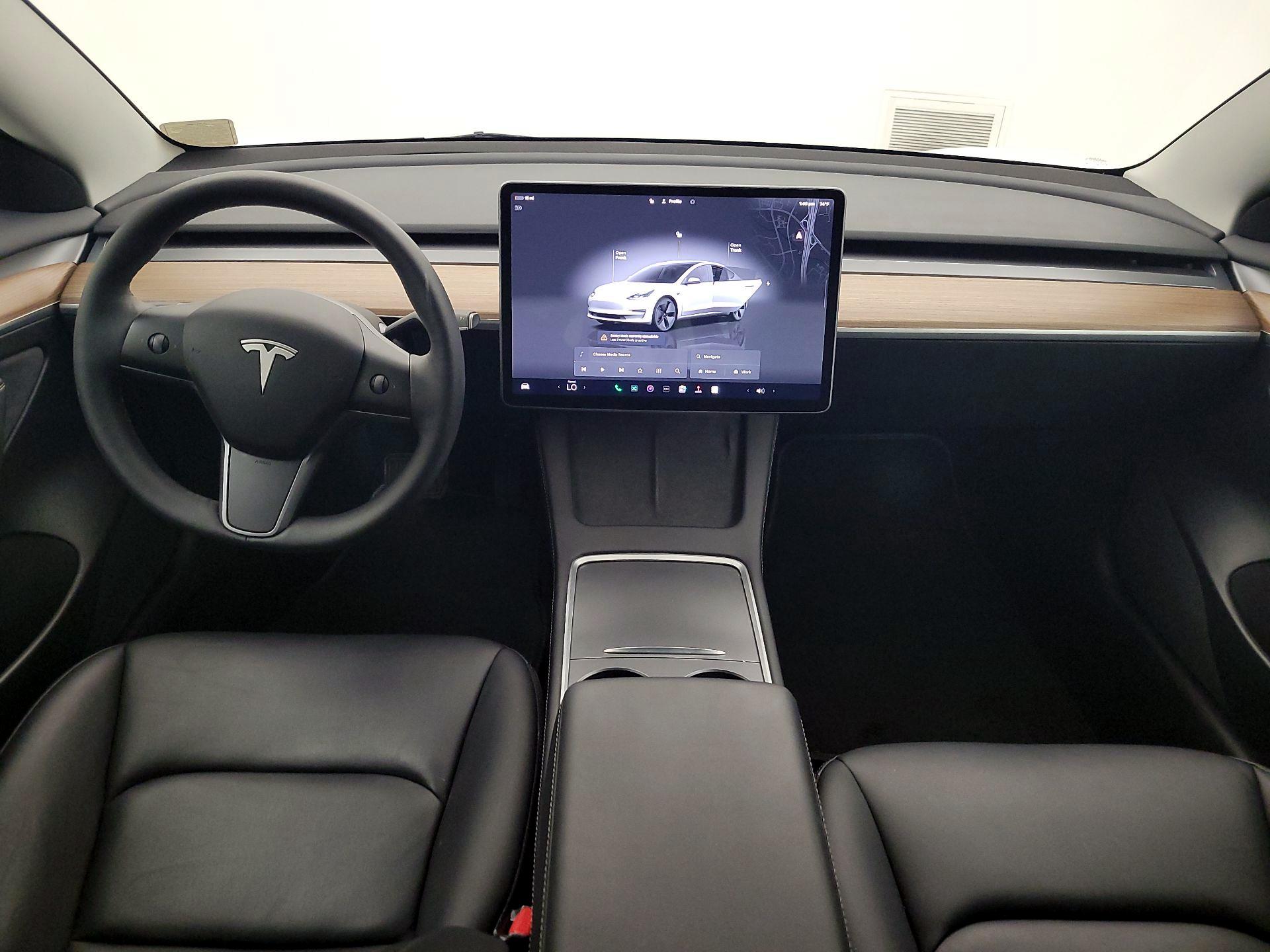 Thumbnail: 2022 Tesla Model 3 - 9