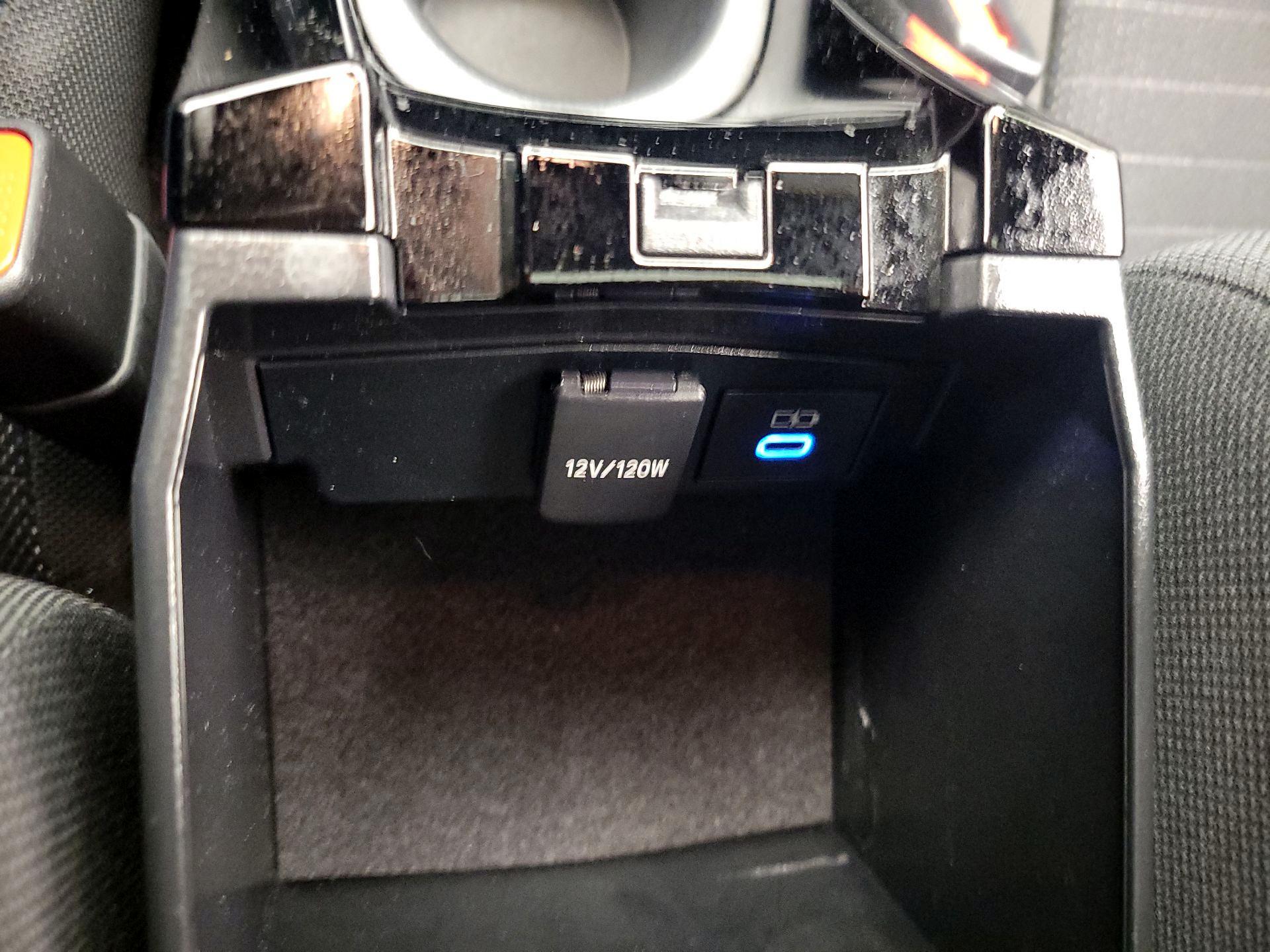 Thumbnail: 2022 Toyota Corolla - 18