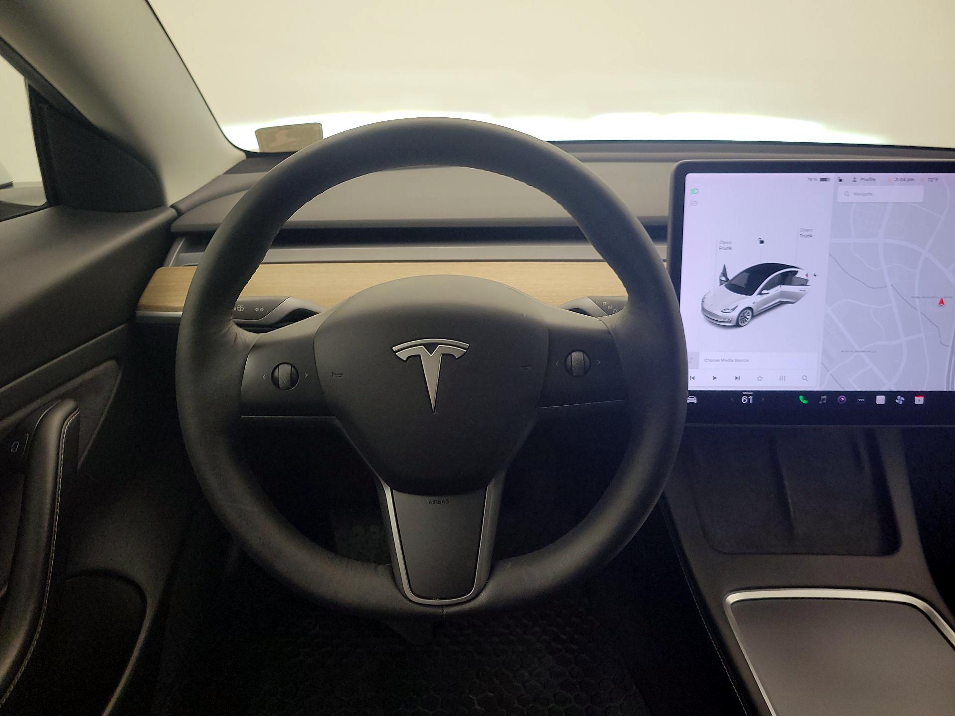 Thumbnail: 2021 Tesla Model 3 - 10