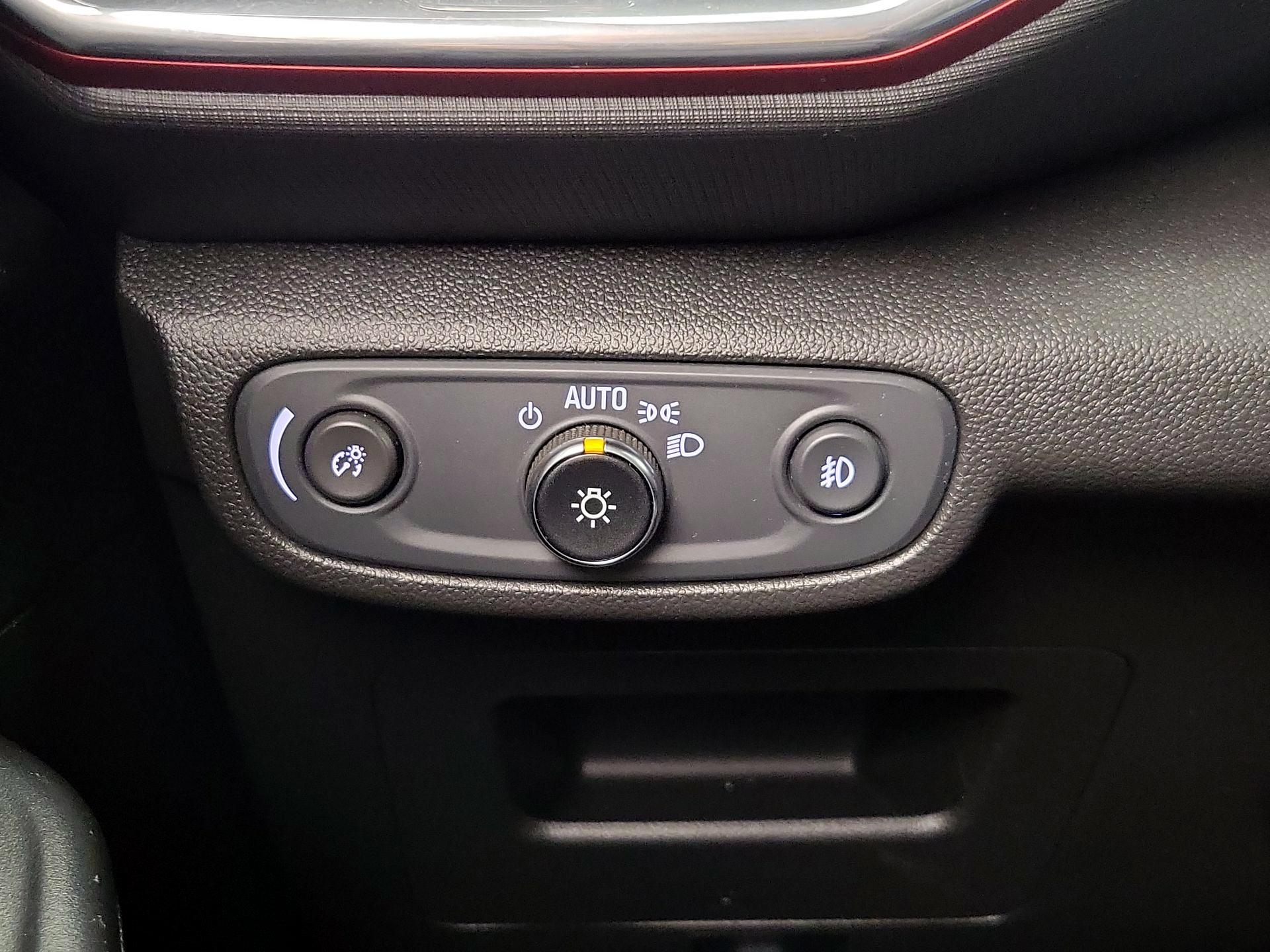 Thumbnail: 2022 Chevrolet TrailBlazer - 13