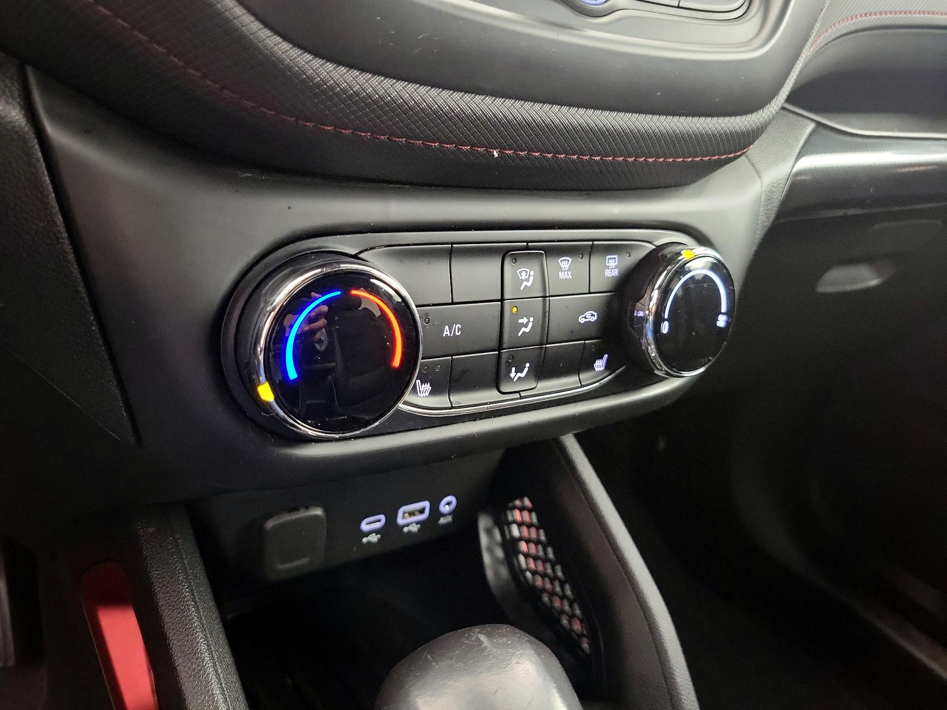 Thumbnail: 2022 Chevrolet TrailBlazer - 16