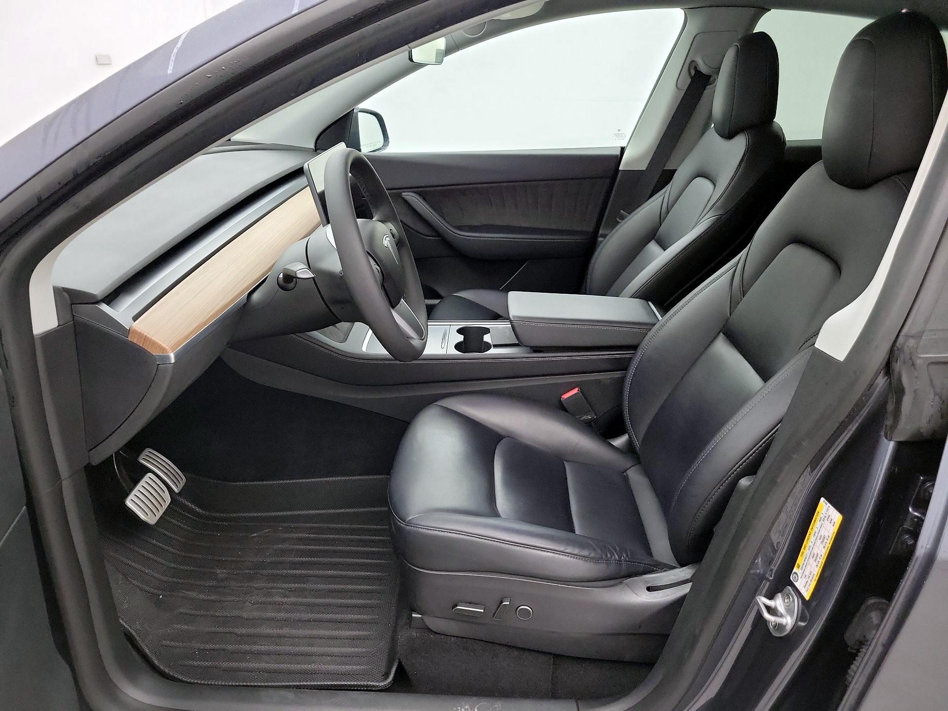 Thumbnail: 2022 Tesla Model Y - 11