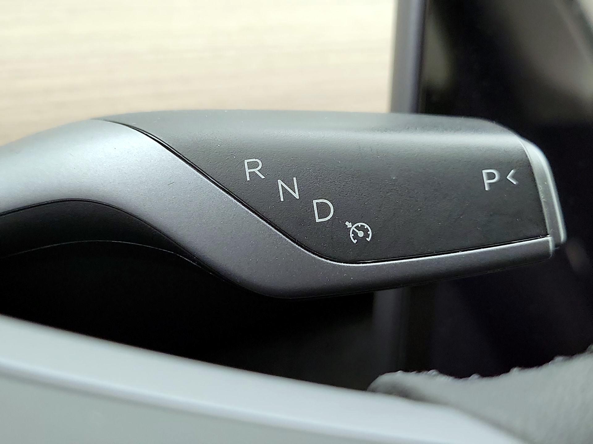 Thumbnail: 2022 Tesla Model Y - 17