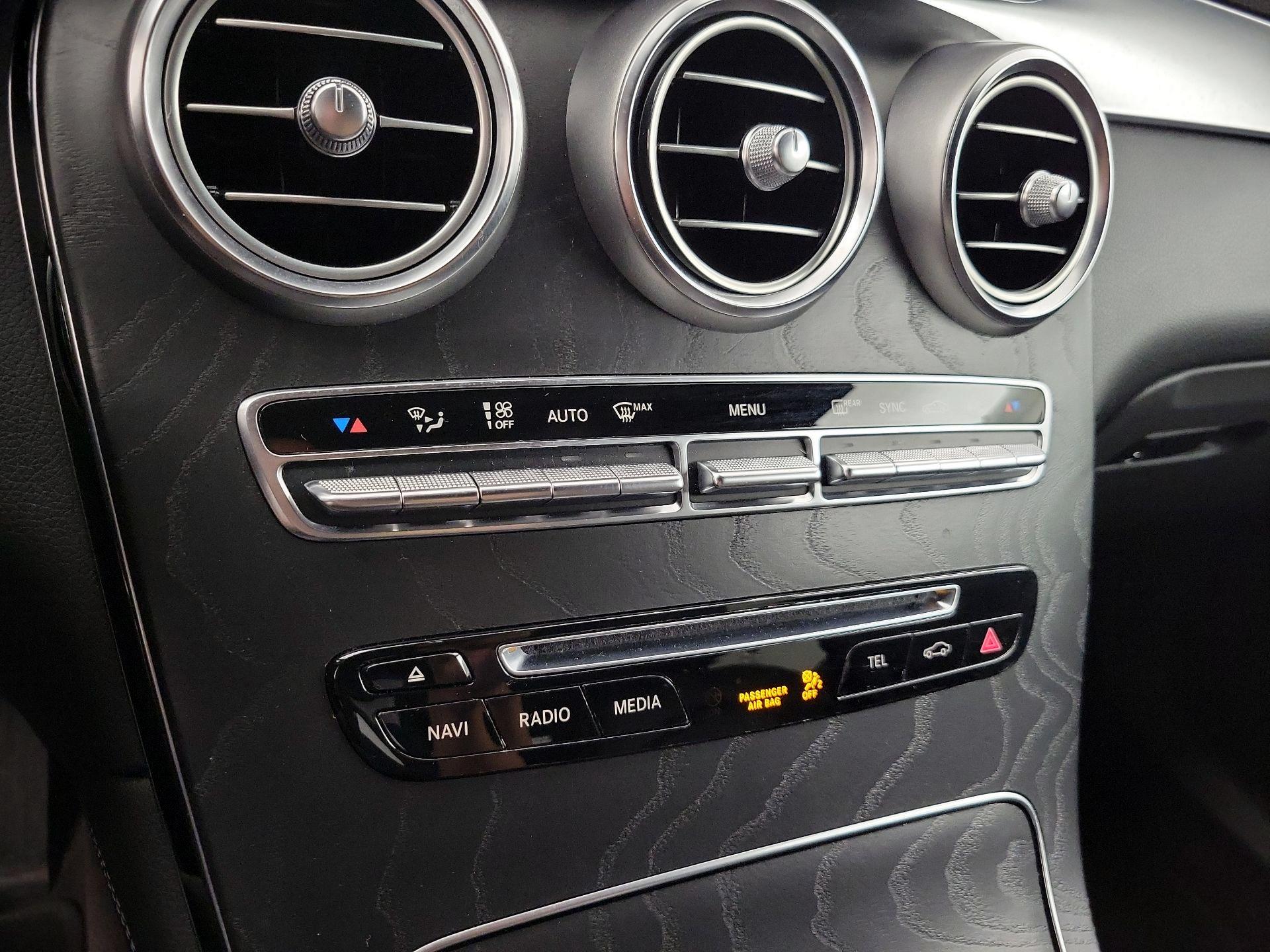 Thumbnail: 2016 Mercedes-Benz GLC - 17