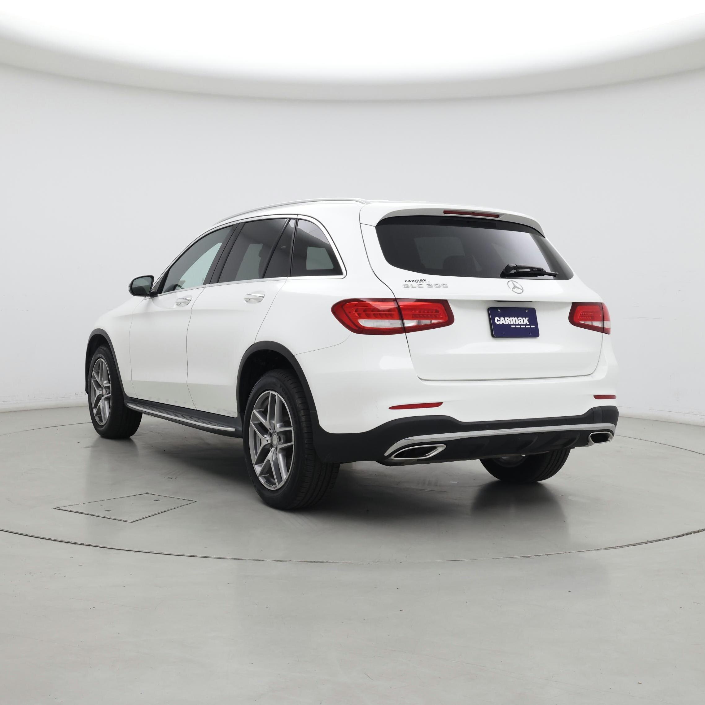 Thumbnail: 2016 Mercedes-Benz GLC - 2