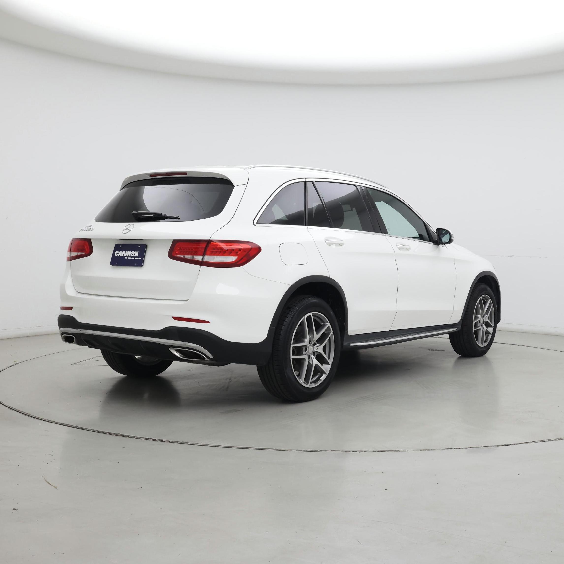 Thumbnail: 2016 Mercedes-Benz GLC - 8